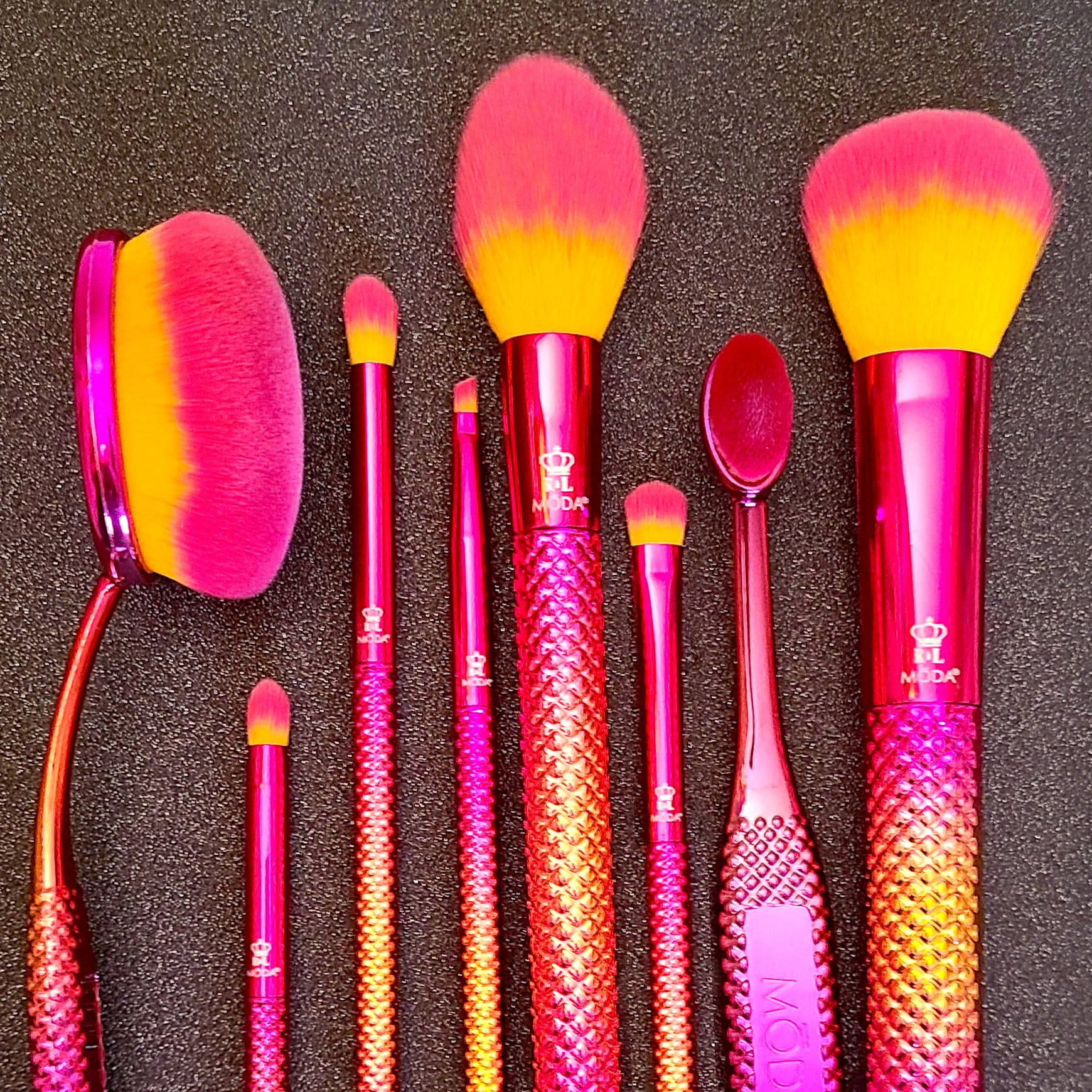 MODA Sunset Prismatic - Set di 8 pennelli da trucco per tutto il viso, include fondotinta ovale, contorno ovale, kabuki a cupola, cipria appuntita, piega, shader, dettagli e pennelli angolari