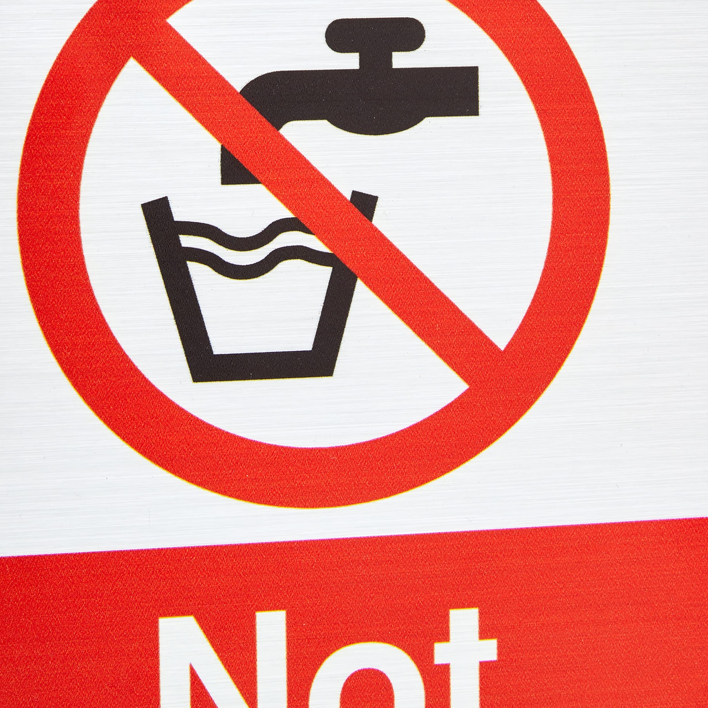 Cartello Di Divieto Autoadesivo VSafety – 'No Eating Or Drinking In Pool Area', 300x400 Mm, Conforme ISO 7010