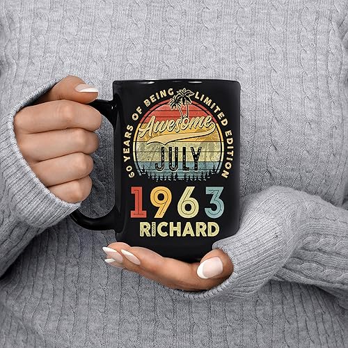 Miniatura 3 de PREZZY Taza de 60 cumpleaños para hombres y mujeres, vintage, impresionante desde julio de 1963, 60 años de ser impresionante, taza de té y café,