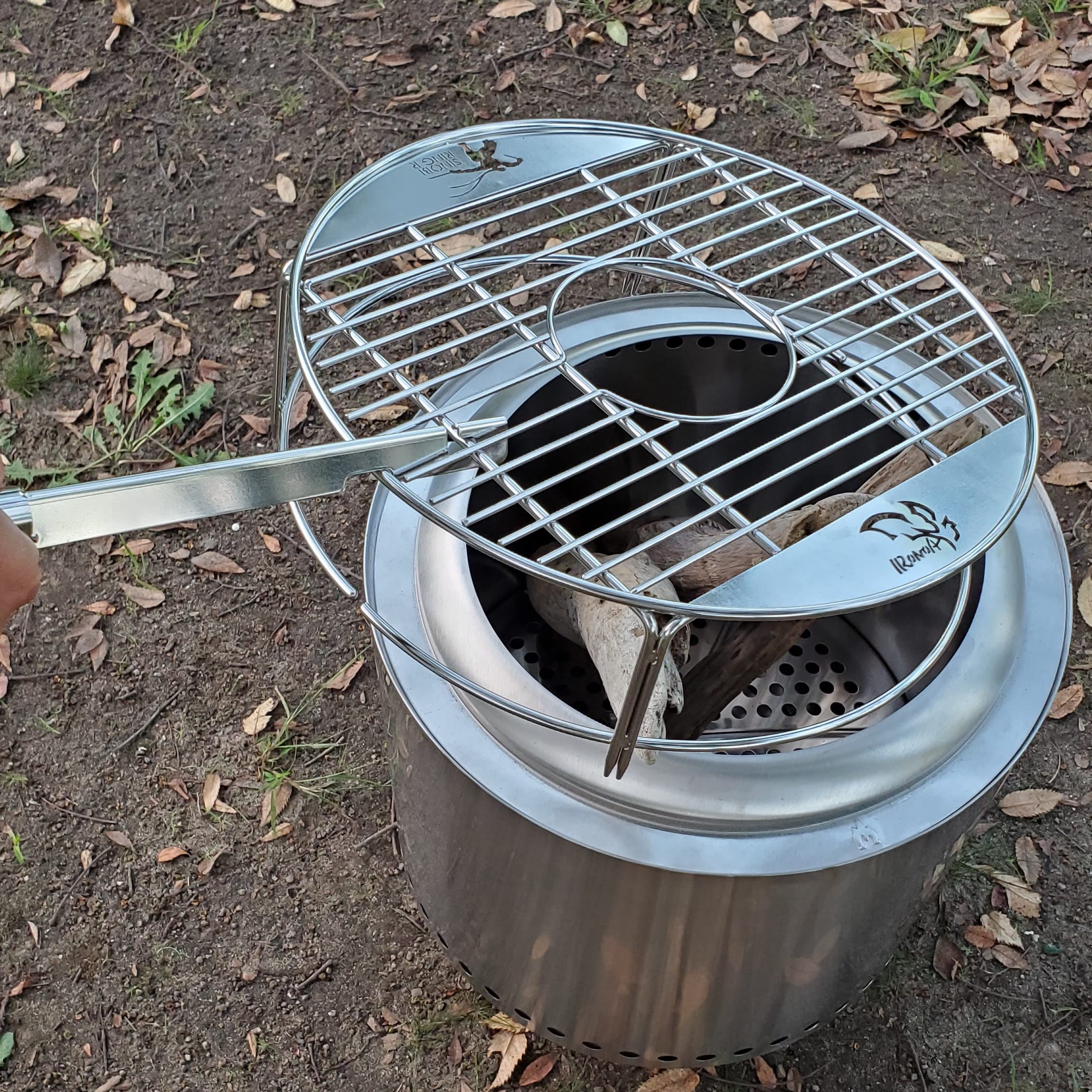 円形焚火台用ゴトク シノビリングR ソロストーブに収納可能 専用ハンドル付き キャンプ調理に最適 Amazon.co.jp: 円形焚火台用ゴトク シノビリングR ソロストーブに収納