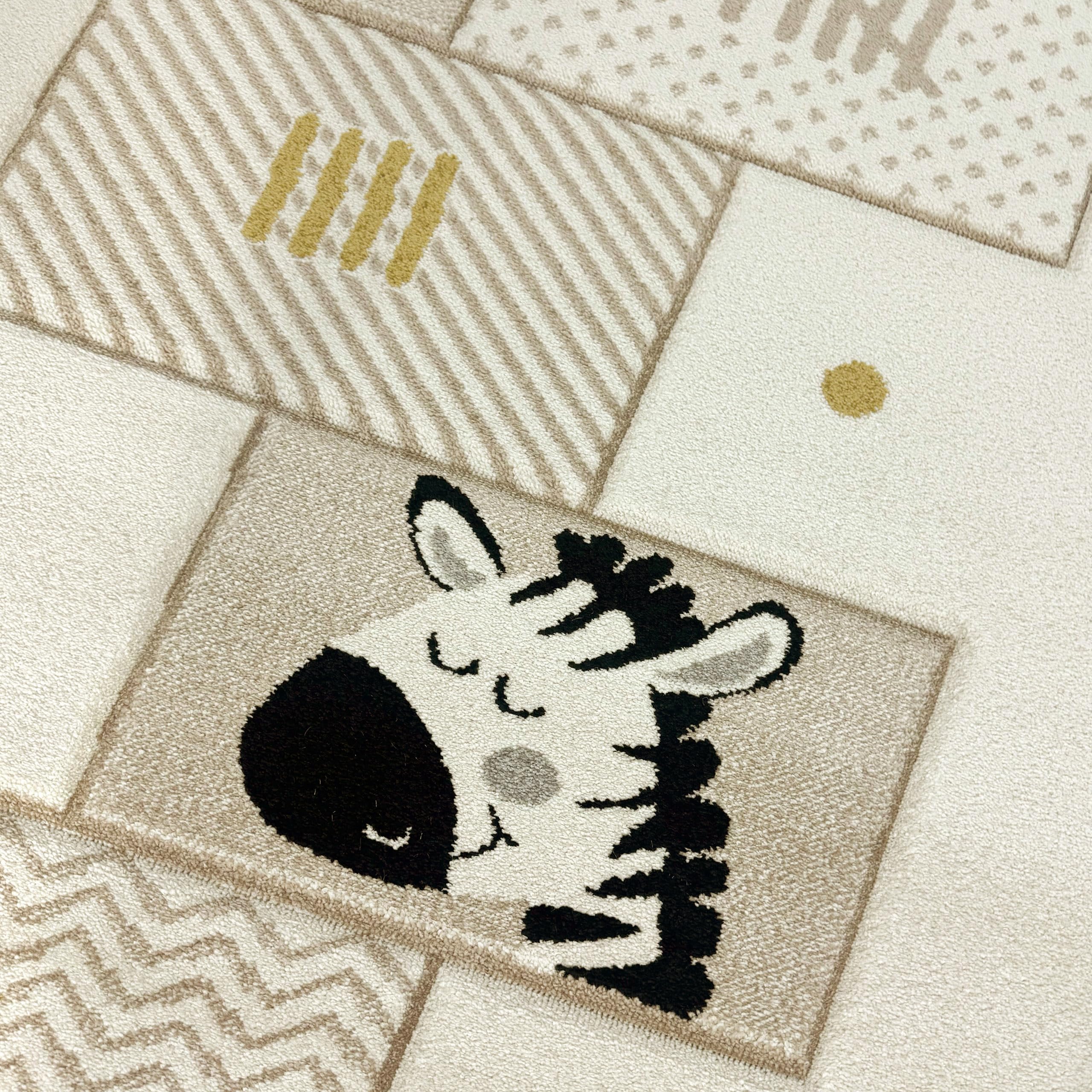 Teppich-Traum Teppich Spielzimmerteppich Kinderzimmer Spielecke Allergiker geeignet leichte Pflege Hüpfspiel mit Tieren Creme, 120 x 170 cm