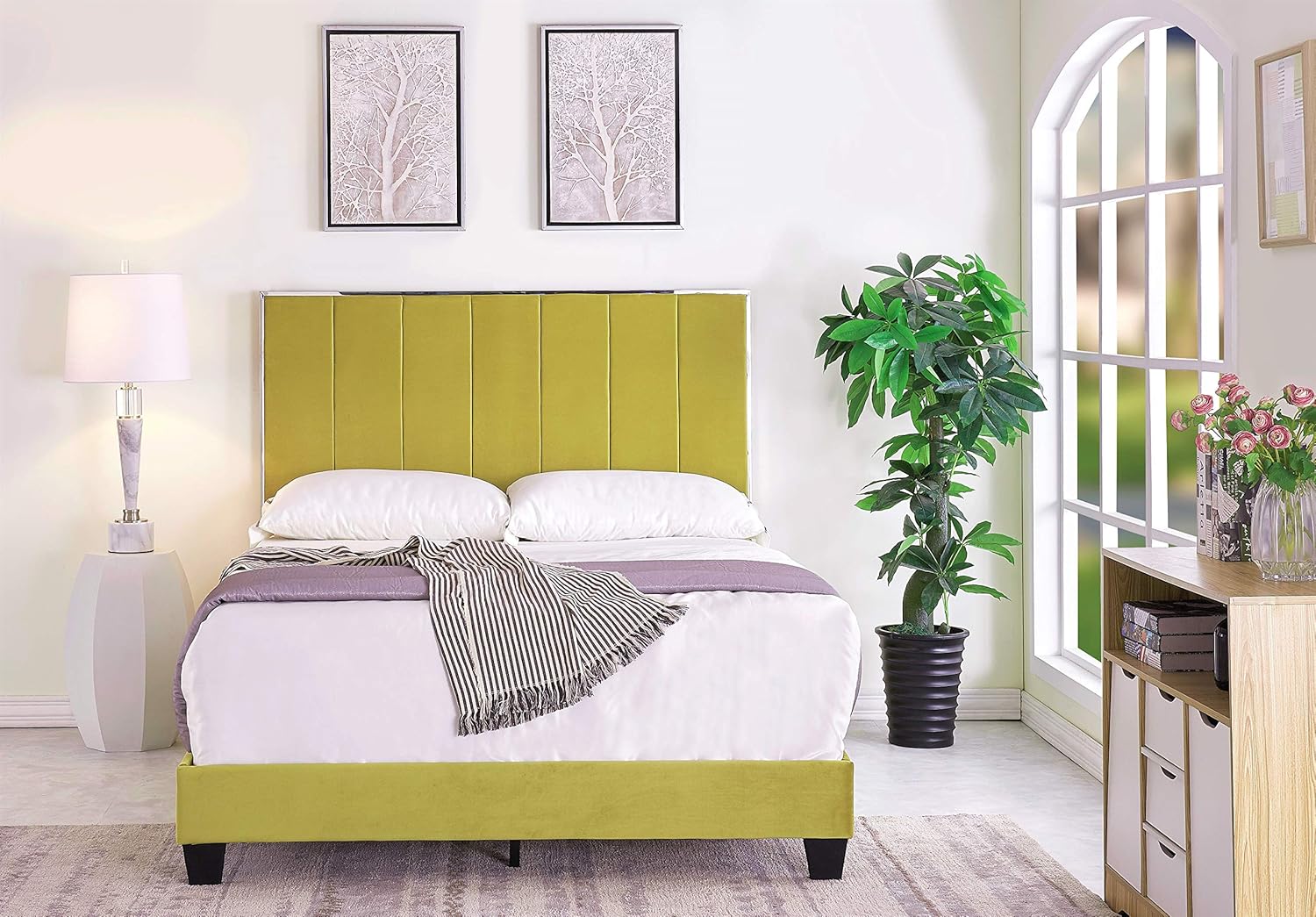 Container Furniture Direct Ronona Mid Century Modern Upholstered Platform Bed, Queen Size, 83.25", Golden Yellow