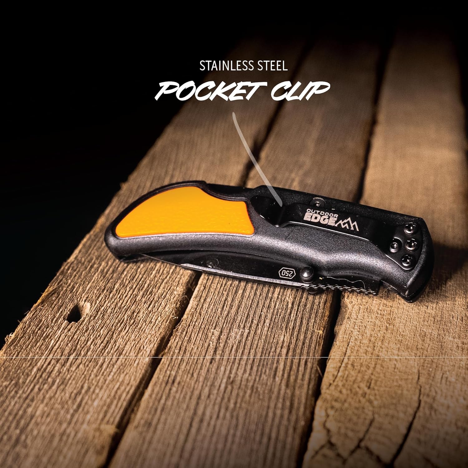 OUTDOOR EDGE Razor EDC Lite Folding Pocket Knife with Clip | Compact 2.5” Replaceable Blade Knife with RazorSafe Blades | Perfect Small Blade for Men, Women, Work & Camping (Orange, 2 Black Blades)