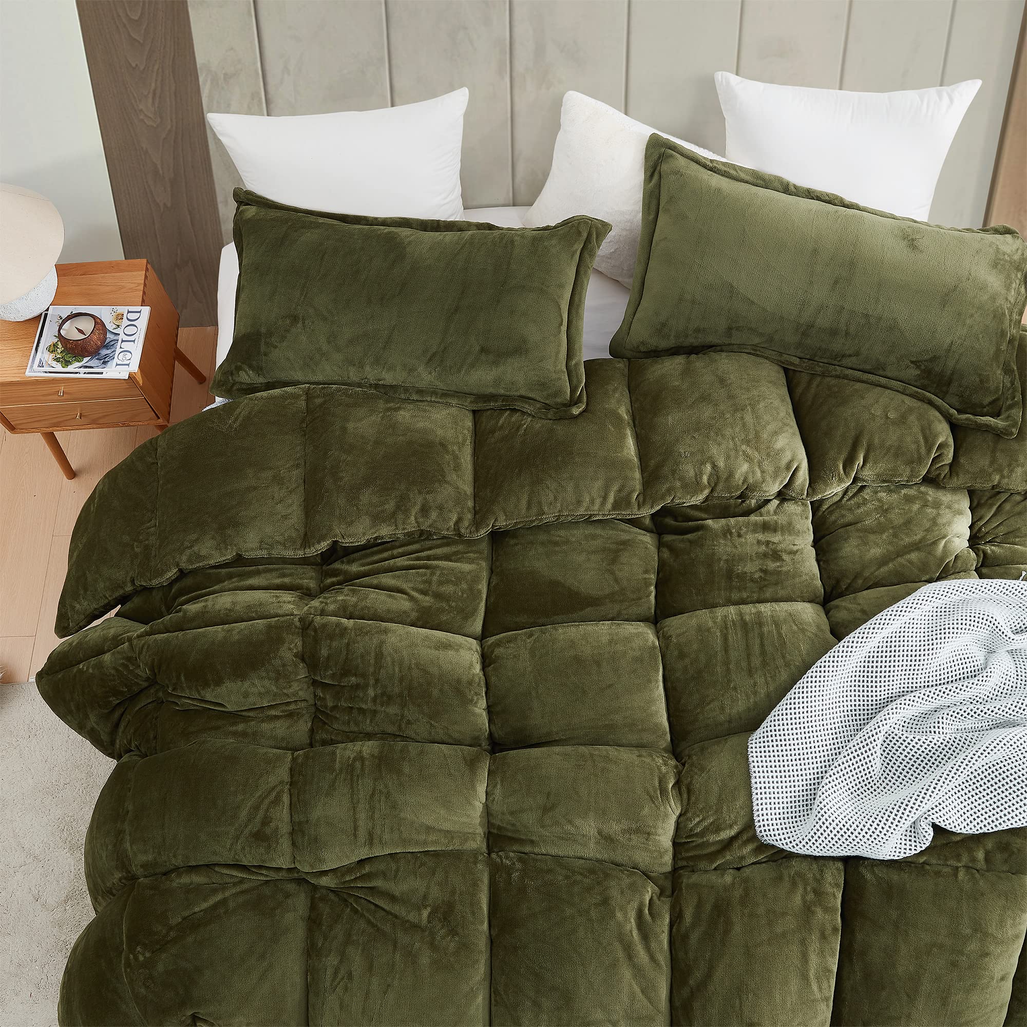 Byourbed Thicker Than Thick - Coma Inducer® Oversized King Comforter Set - Down Alternative Ultra Plush Filling - Winter Moss