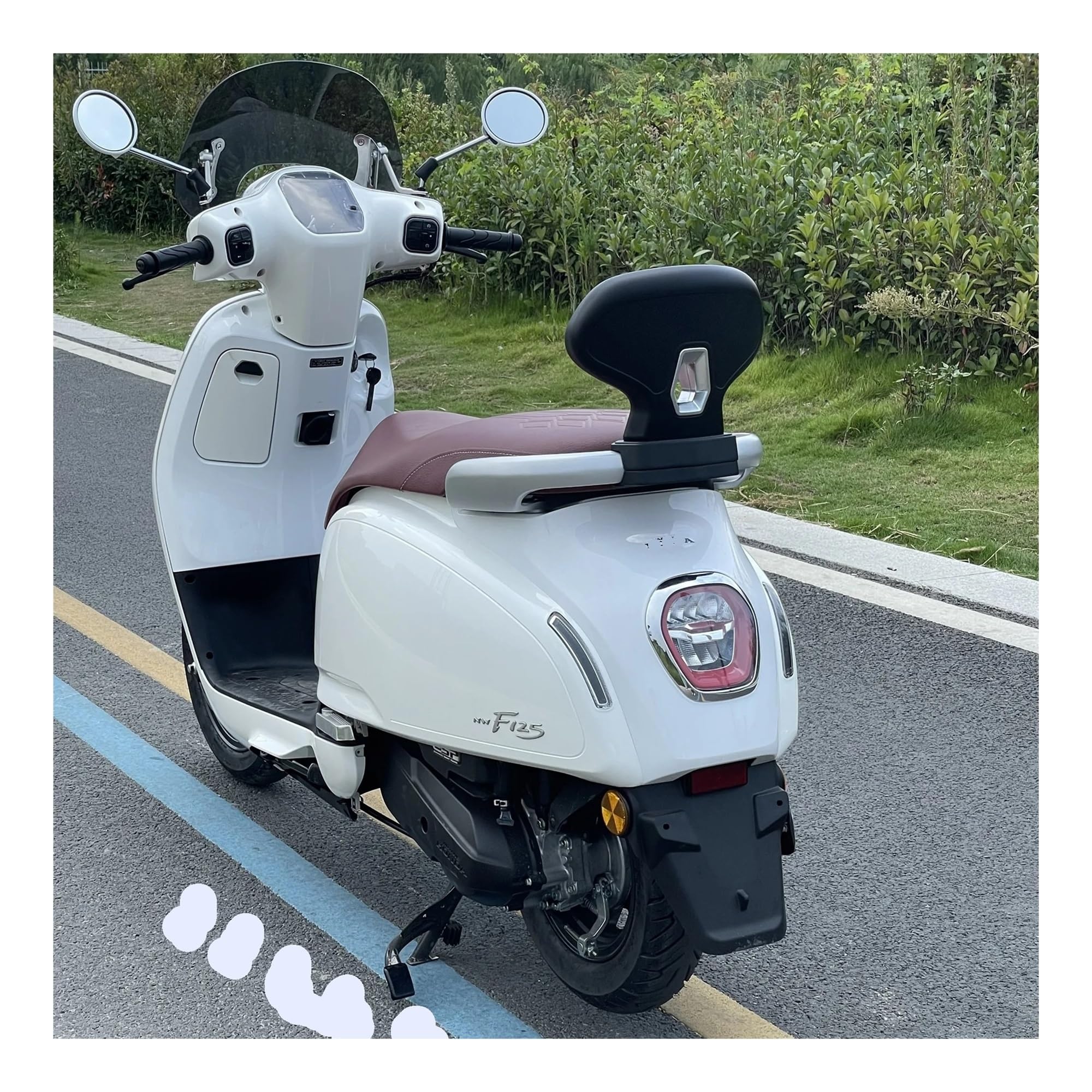 Motorrad Hintere Rückenlehne Modifiziertes Motorrad-Ersatzteil F125 Für NWF125-Rückenlehnen Bequemer Polster Für Den Hinteren Passagierbereich Sissybar(Black-Silver Base)