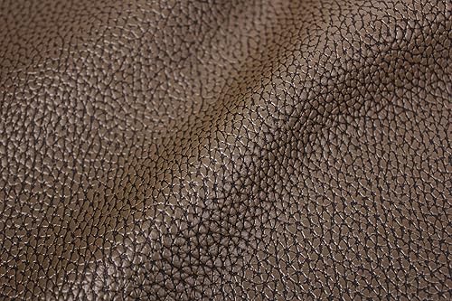 Miniatura 5 de VViViD Bycast65 - Tela de vinilo marino de piel sintética de grano correcto marrón (1.5 pies x 54 pulgadas)