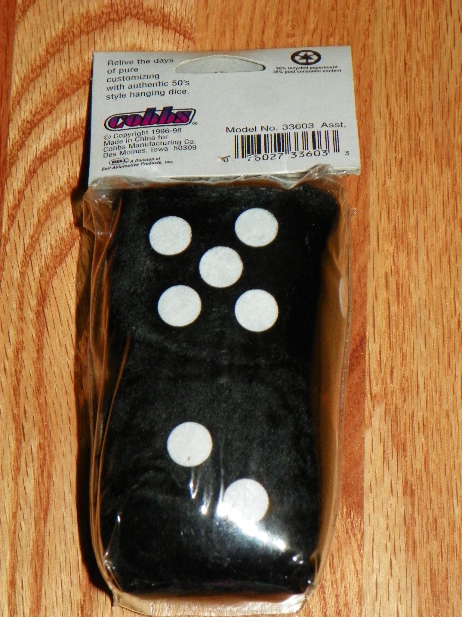 BELL 22-1-33603-8 Fuzzy Dice/Blk&White