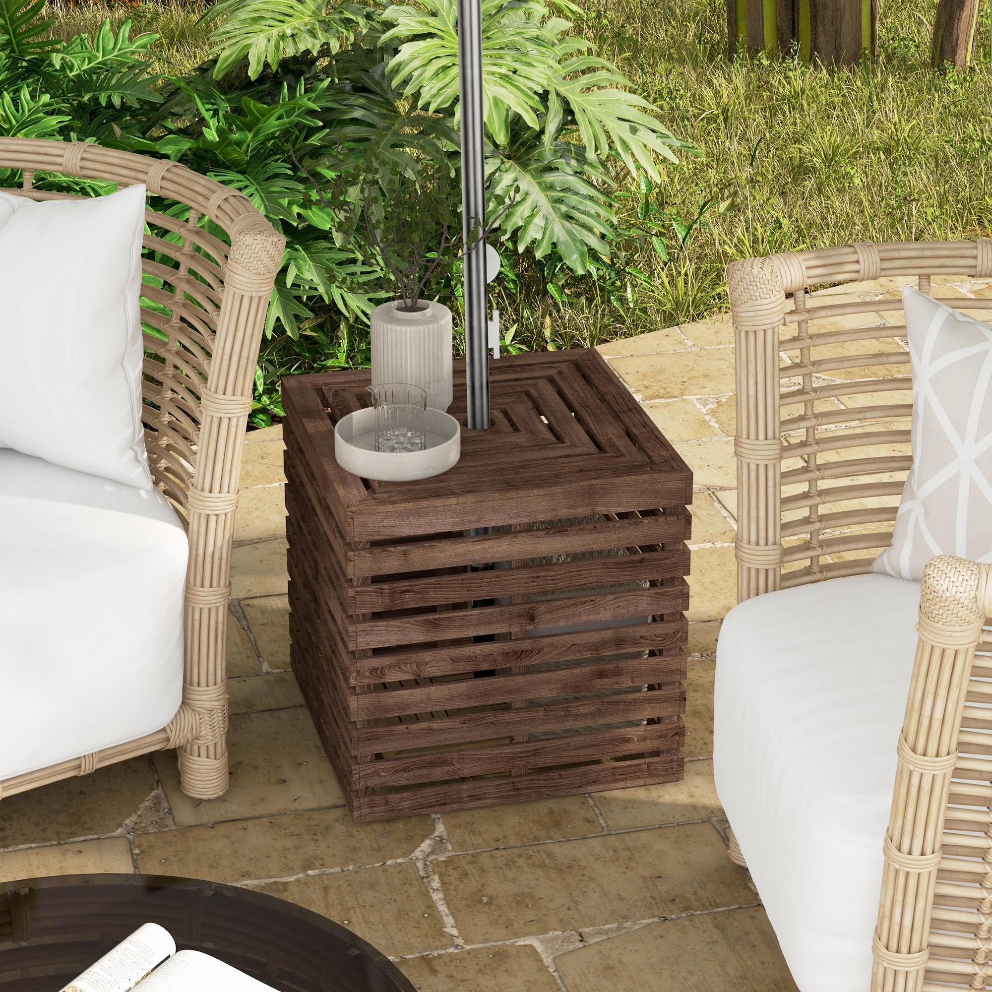 Outsunny Tavolino portaoggetti esterno 3 in 1 per base ombrellone, in legno, copripiede da ombrellone, dim. 50 x 50 x 50 cm, marrone