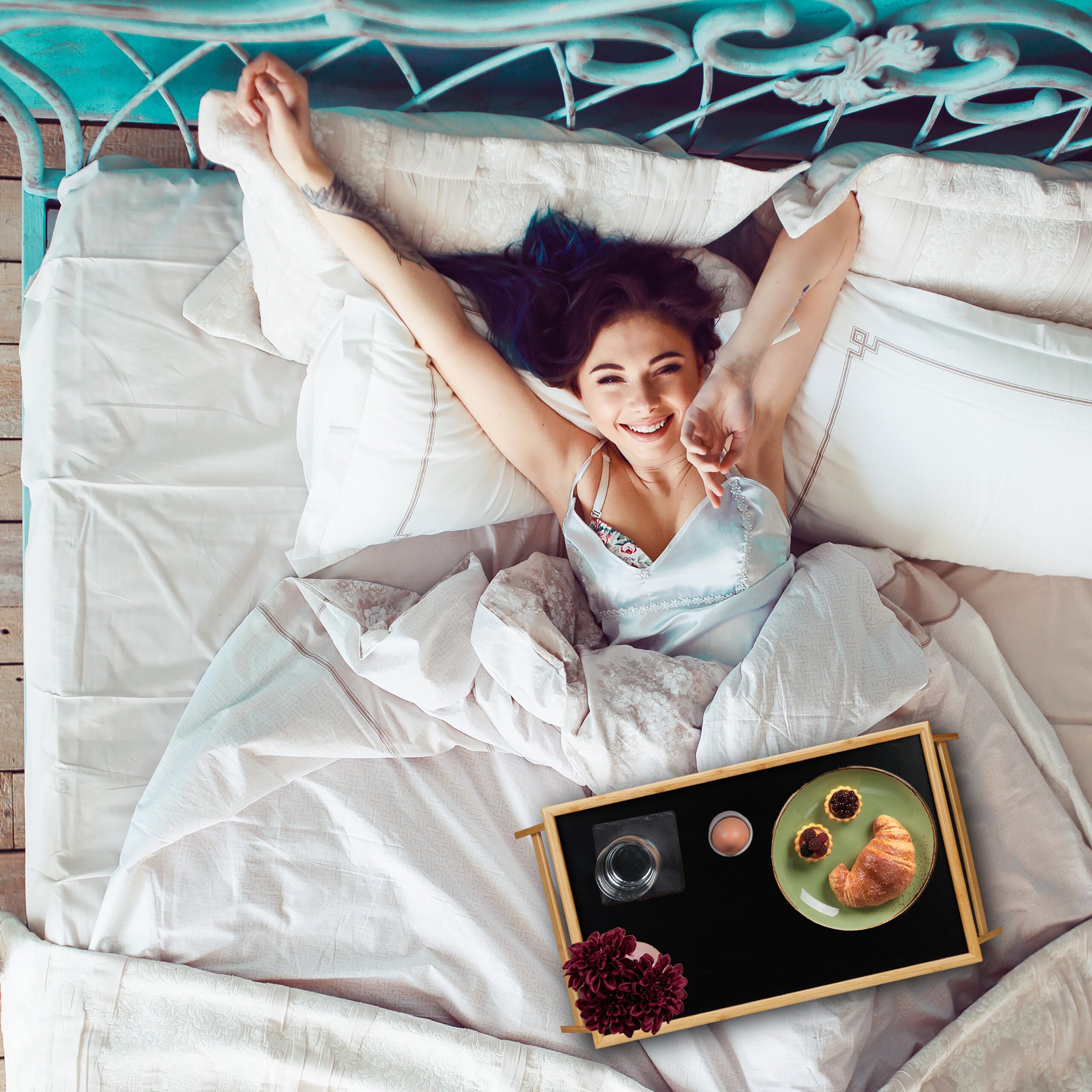 Relaxdays Vassoio Colazione a Letto, Tavolino bambù, Gambe Richiudibili Bordo Rialzato 23 x 61,5 x 31 cm, Marrone Nero