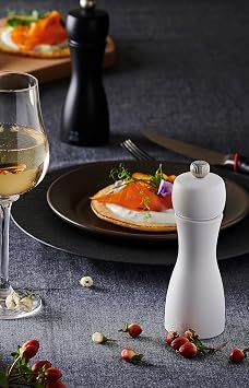 PEUGEOT - Karabiber değirmeni + Tuz değirmeni Tahiti 15 cm Duo + Karabiber + Kristal Tuz - Klasik Öğütme Derecesi Ayarı - PEFC Sertifikalı Ahşaptan - Fransız Know-how - Siyah ve Mat Beyaz