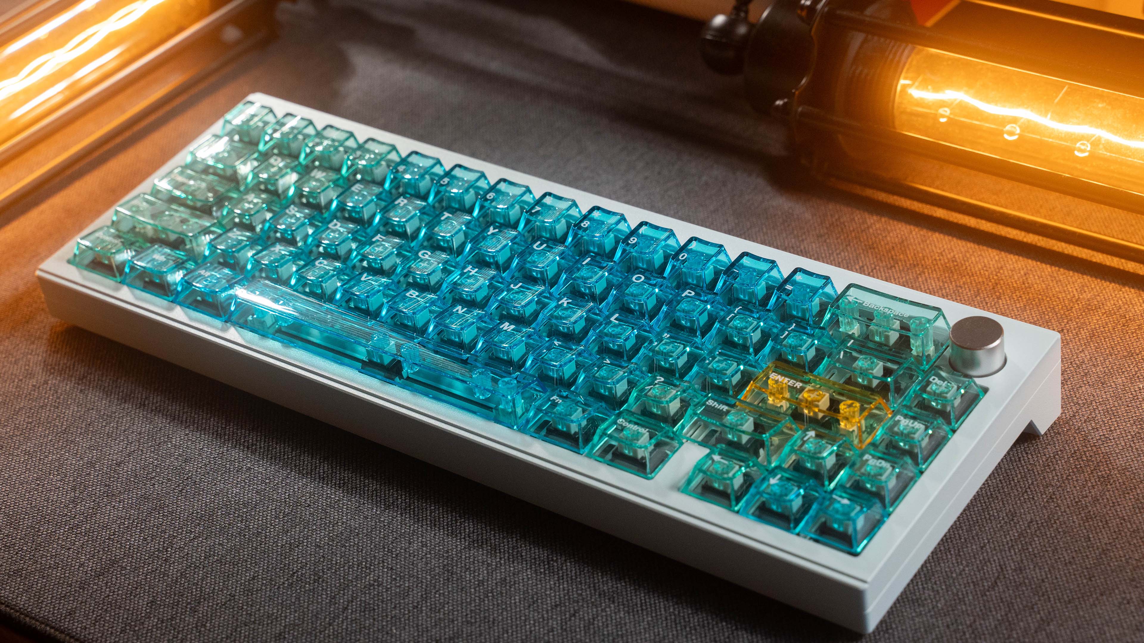 Youkey 　未使用✨23SS GRACE CLASS Amazon.com: SUEHIODHY Green Gradual Crystal Clear Keycaps