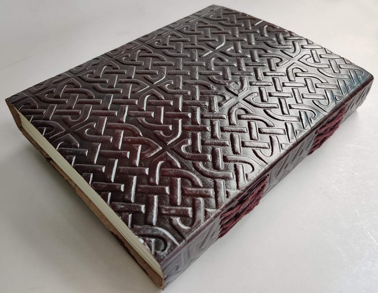 Leather Chakra Journal: Unlock Your Inner Magic with 7 Stones Celtic Notebook | Leather Bound Journal, Book of Shadows & Wiccan Gift | Diary with Lock for Witches, Goth Lovers, and D&D Enthusiasts