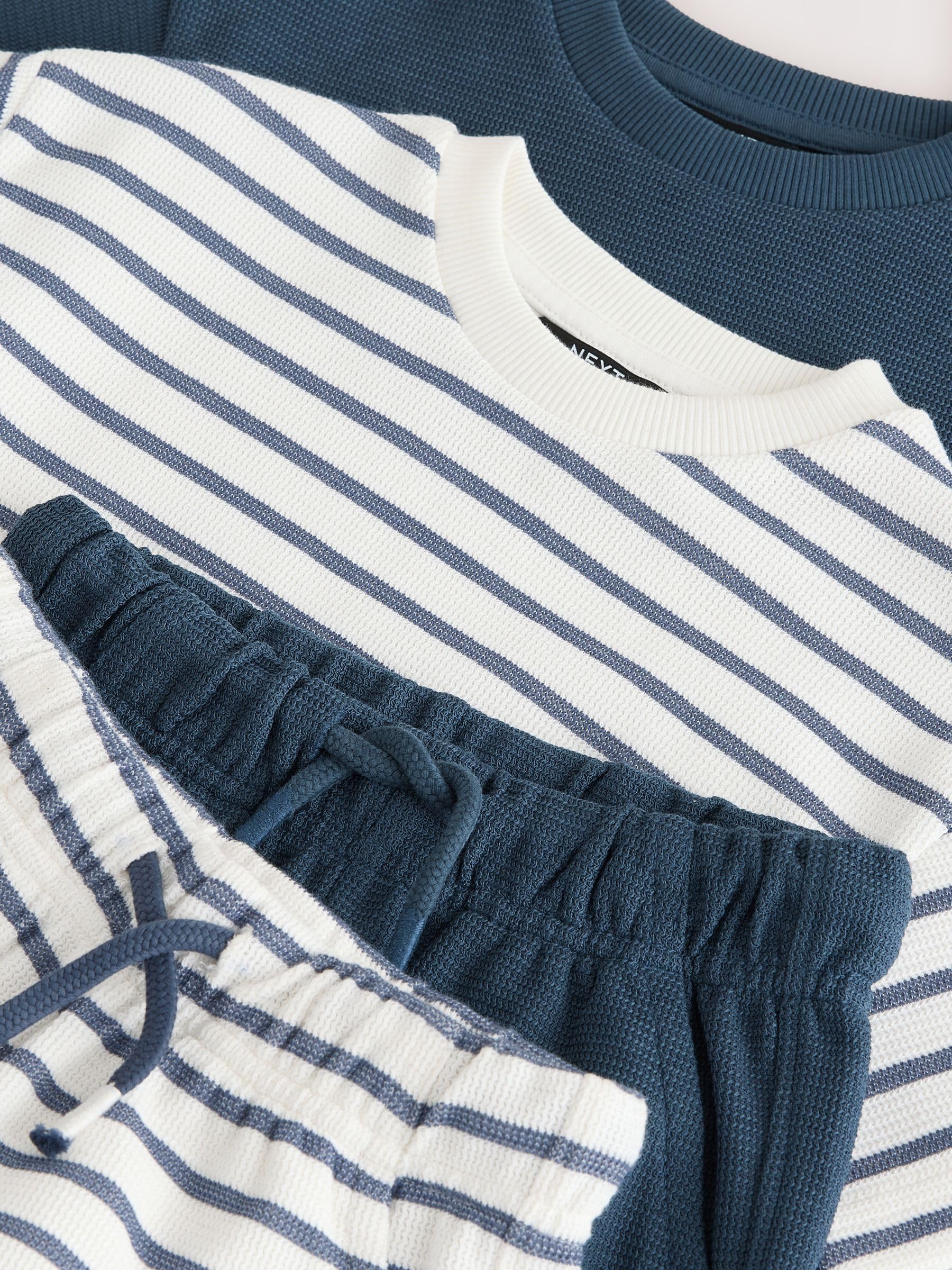 NEXT Jungen Kurzärmeliges T-Shirt und Shorts im 2er-Set