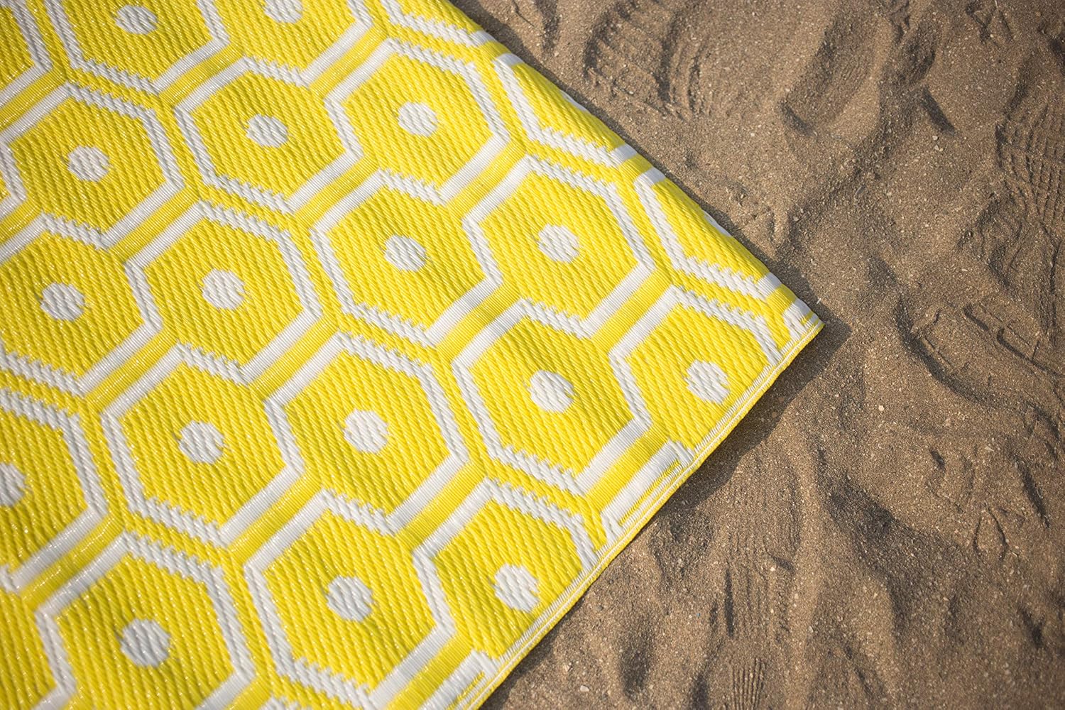 BEOMES,3 X 5, Modern Honey Comb Yellow - Limited Edition - Indoor/Outdoor Rug,