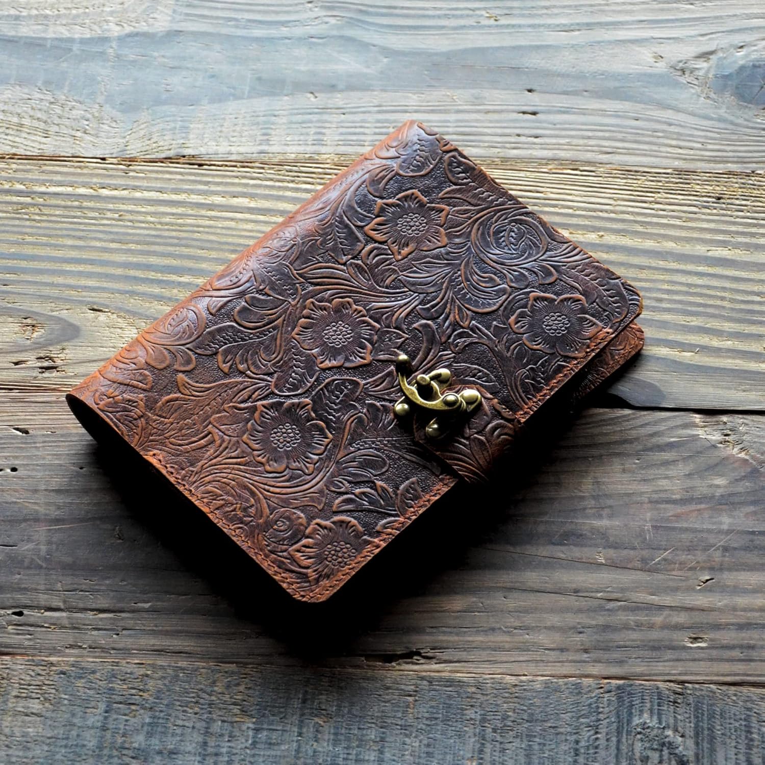 JJNUSA Personalized Refillable Leather Journal Writing Notebook, A5 Leather Travel Journal with Pockets, A6 Vintage 6 Ring Binder Organizer Planner, Travel Gifts, Inner Pockets and Pen Holder
