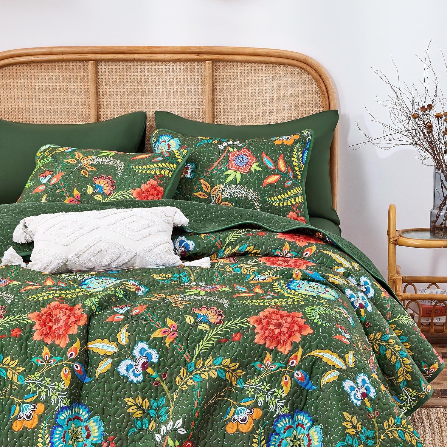 Wake In Cloud - Boho Quilt Set, Floral Bohemian Chic Country Botanical Colorful Funky Flower Pattern, Reversible Lightweight Bedspread Coverlet, 3 Pieces, Dark Green, Queen/Full Size