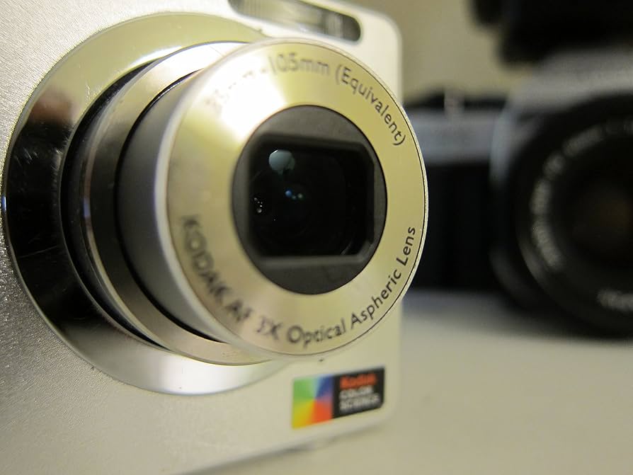 Amazon Canada: Kodak C763 Digital Camera I