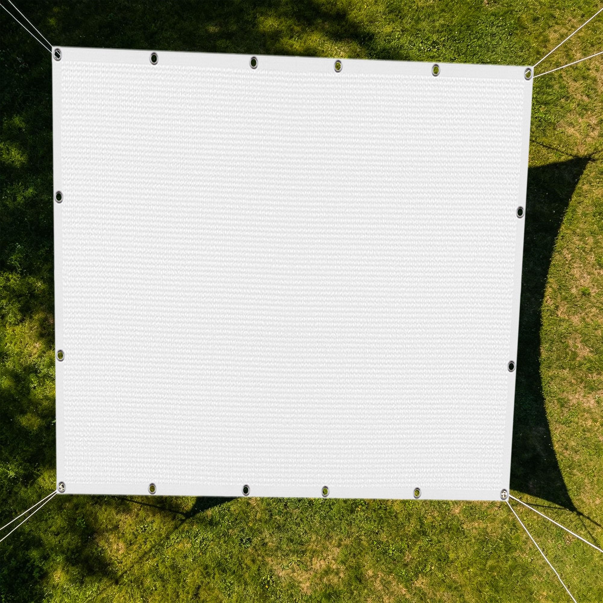 Filet protection solaire anti UV blanc avec oeillets pour serre et potager