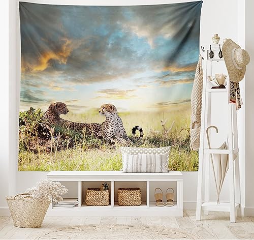 Miniatura 2 de Ambesonne Tapiz de sabana, 2 guepardos en África, naturaleza, hierba, animales peligrosos, cazadores, imagen de clima lluvioso, colgante de pared