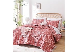 Soft Pink and Green Floral Quilt: A Boho Charm for Your Bedroom