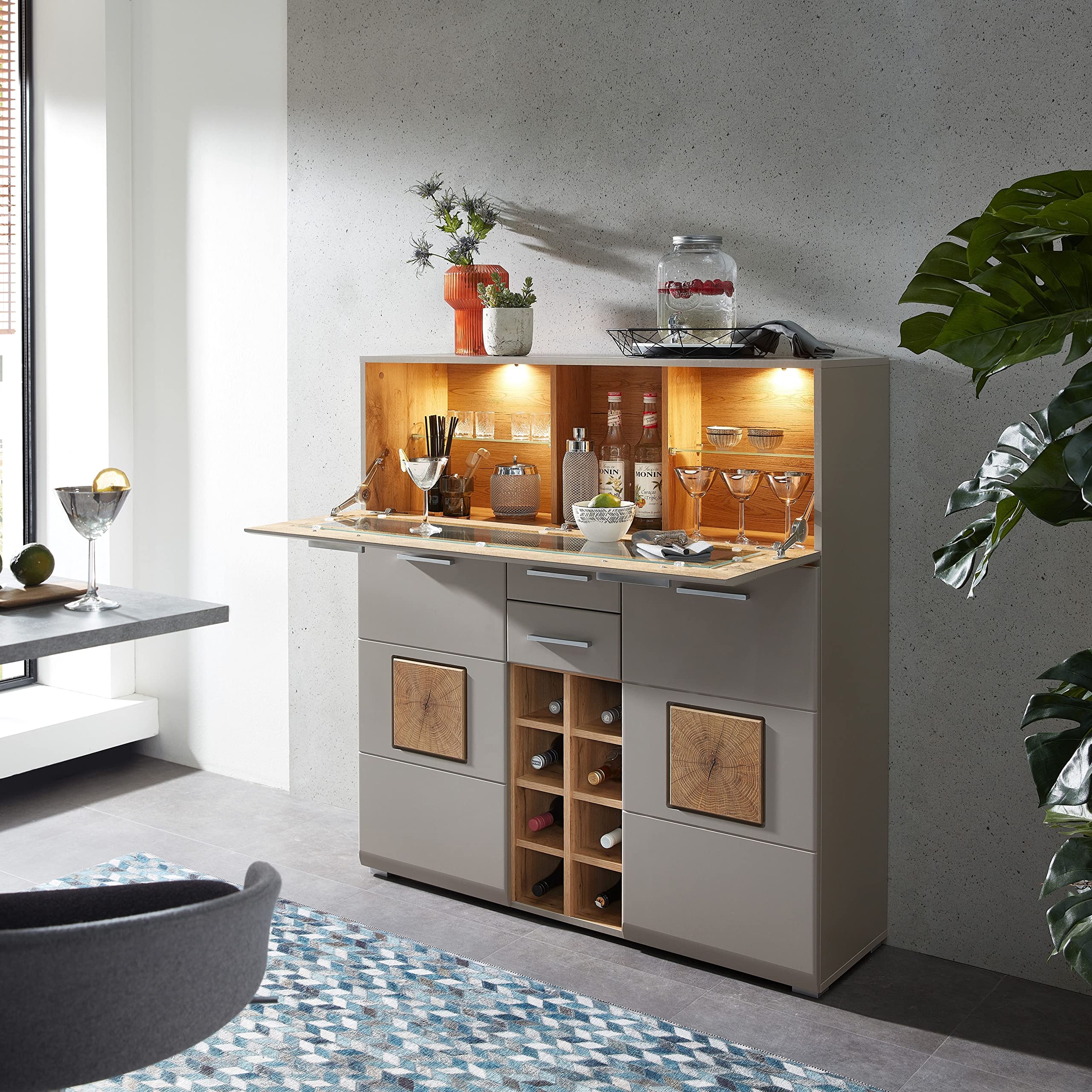 Stella Trading FUN PLUS 2 Barschrank in Basalt mit Hirnholz-Applikationen - Modernes Highboard mit LED-Beleuchtung - 120 x 129 x 37 cm (B/H/T)