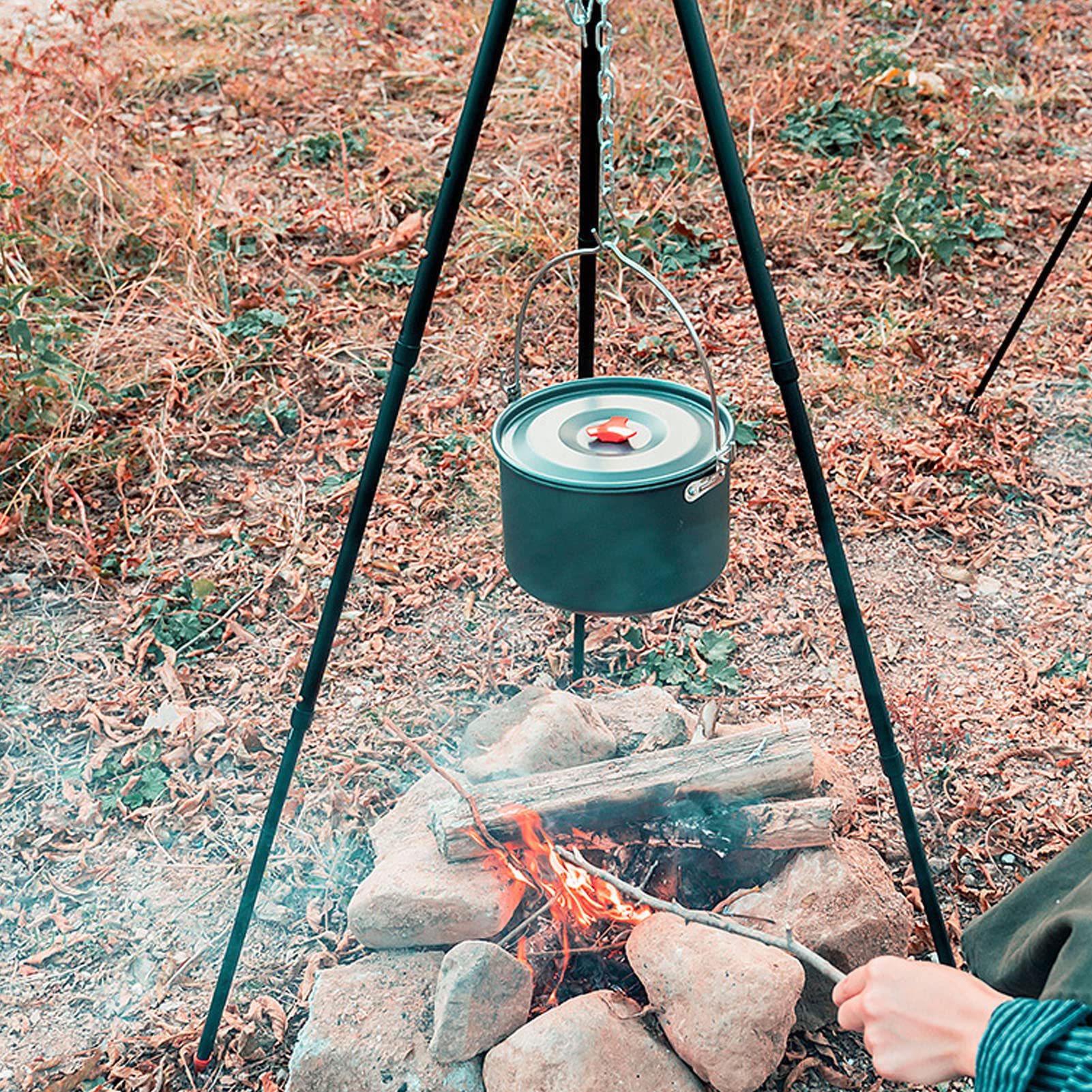 BORDSTRACT BORDTRACT Trépied de Cuisine Camping, Acier Robuste Hauteur Réglable 108.5-122cm Design Enfichable Portable Pliant Feu de Camp Randonnée