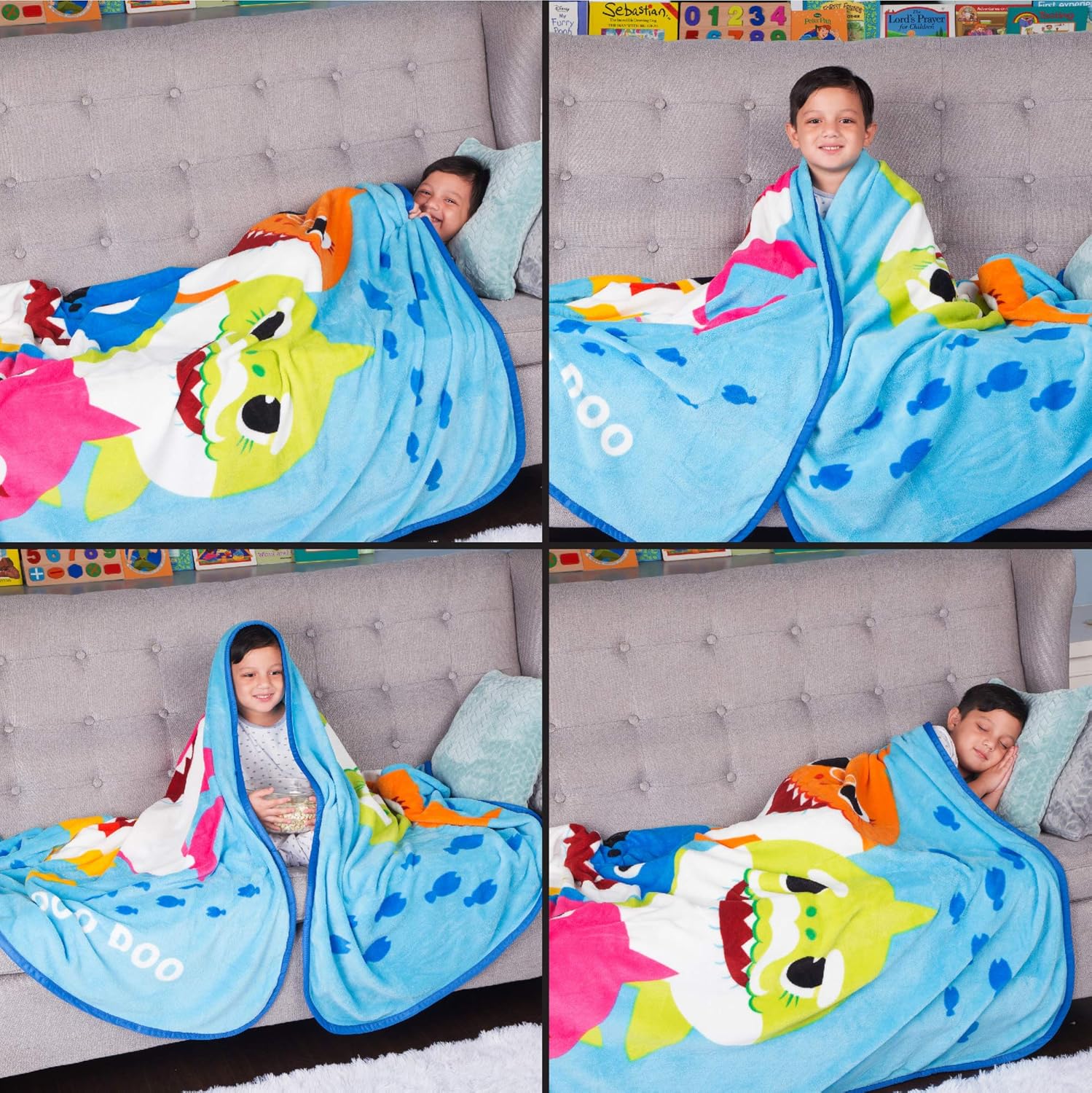 Franco Kids Bedding Super Soft Plush Micro Raschel Blanket, 62 in x 90 in, Baby Shark - Image 5