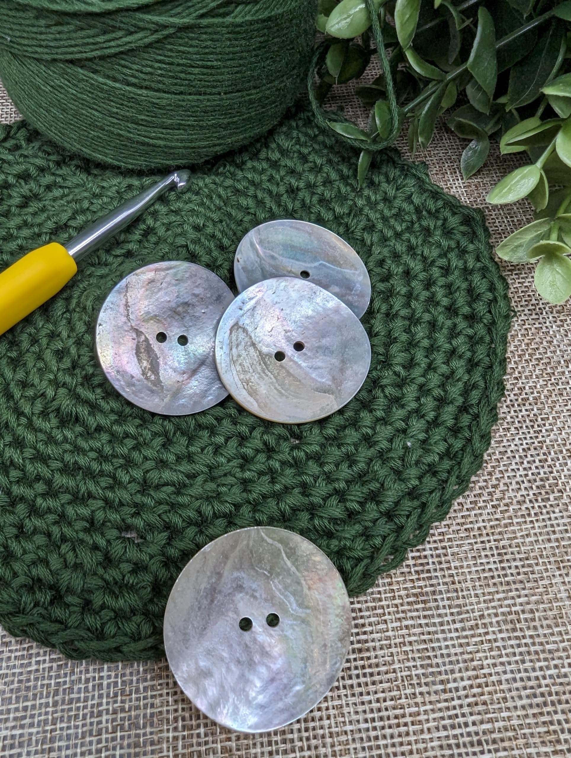 50 Bottoni In Madreperla Naturale - 8 Mm, Spessore 1.5 Mm, 2 Fori, Ecologici E Resistenti, Made In Spain - Foto 3