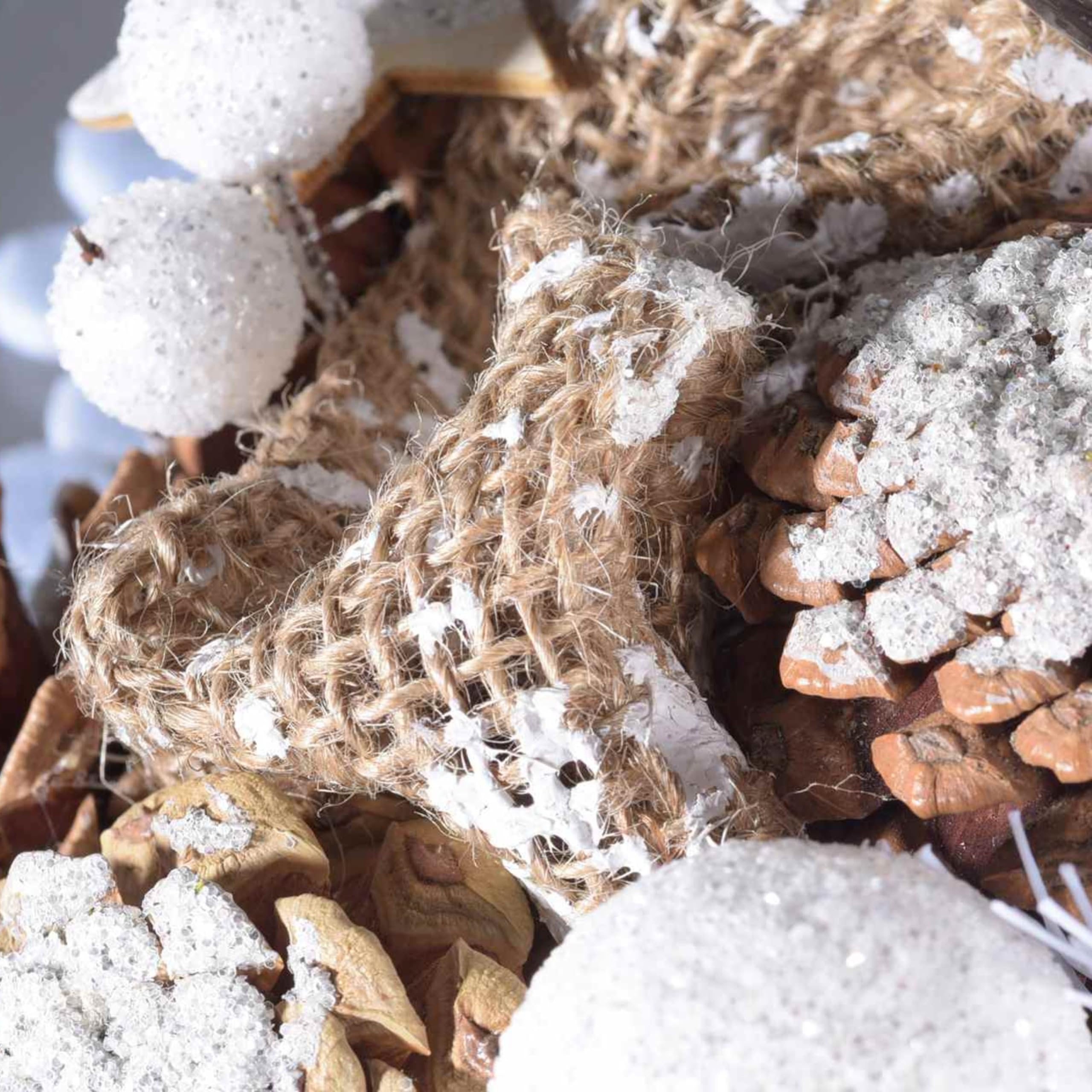 Gruppo Maruccia - Centrotavola Natalizio Artigianale in Legno con Pigne e Vasi Porta Candela - Decorazione Natalizia per la casa - Idea Regalo