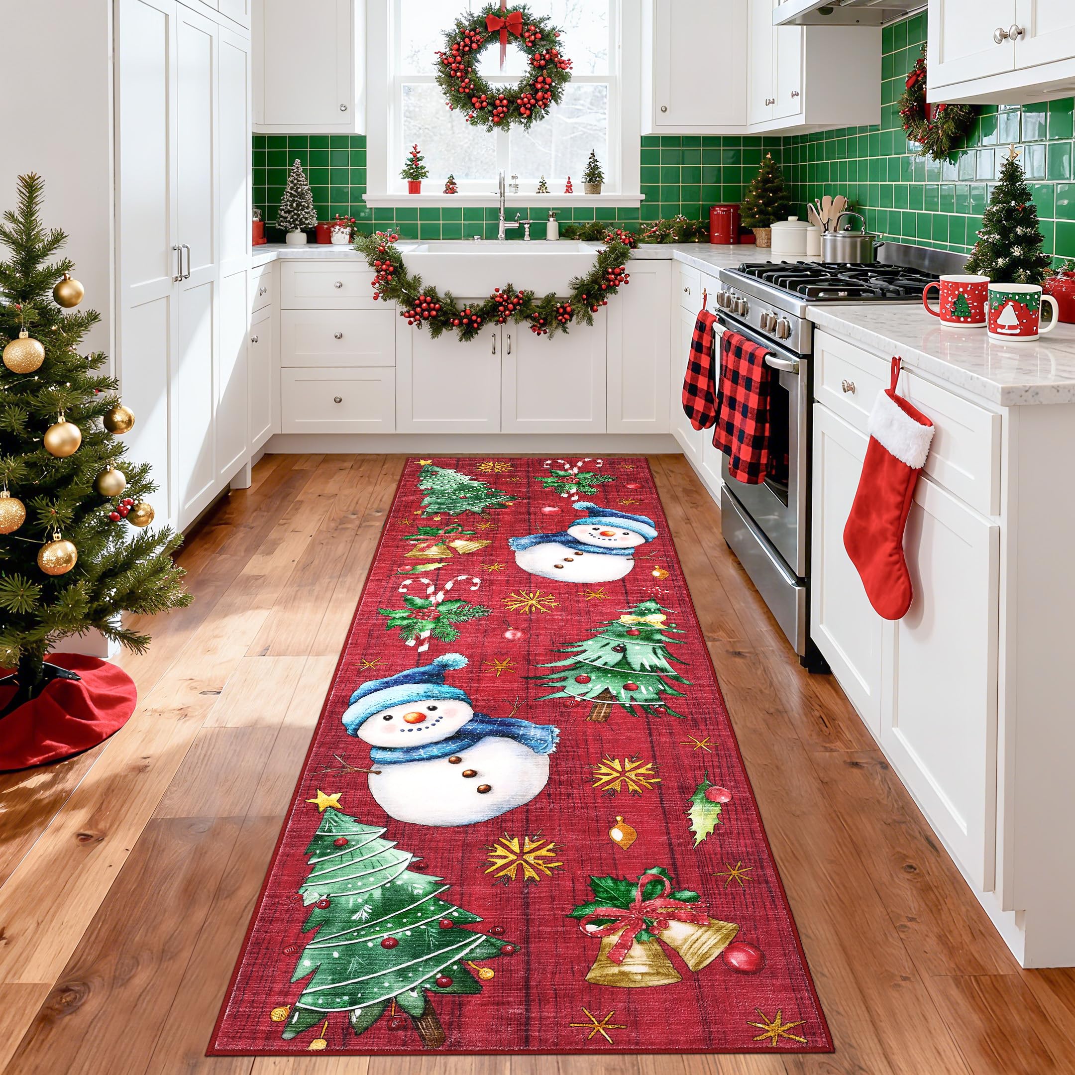 GarveeHome Christmas Runner Rugs for Hallway 2x6 Kitchen Rug Non Slip Low Pile Entryway Rug Xmas Tree & Snowman Bathroom Rugs Stain Resistant Carpet for Bedside Entryway Laundry 2 ft x6 ft Snowman|Red
