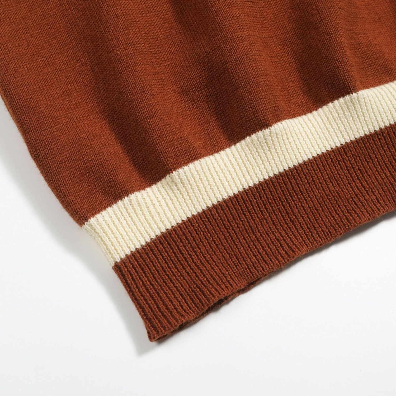 OXKnit Knitted Long Sleeve Shirts for Men, 1960s Mod Style Retro Cool Dog Pattern Brown Crewneck Pullover Shirts