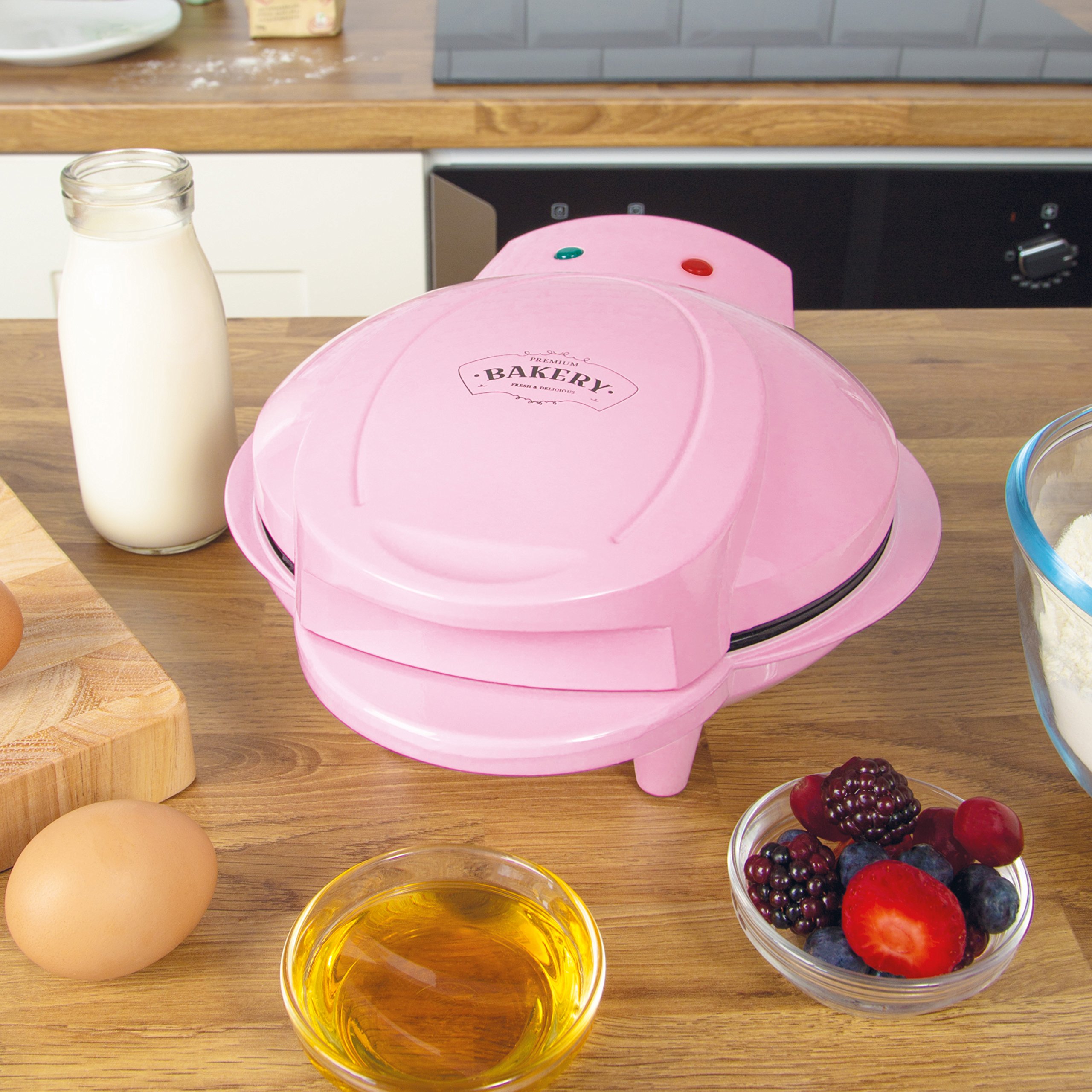 Global Gizmos 35570 Mini Heart Shaped Waffle Maker 1000W / Unique