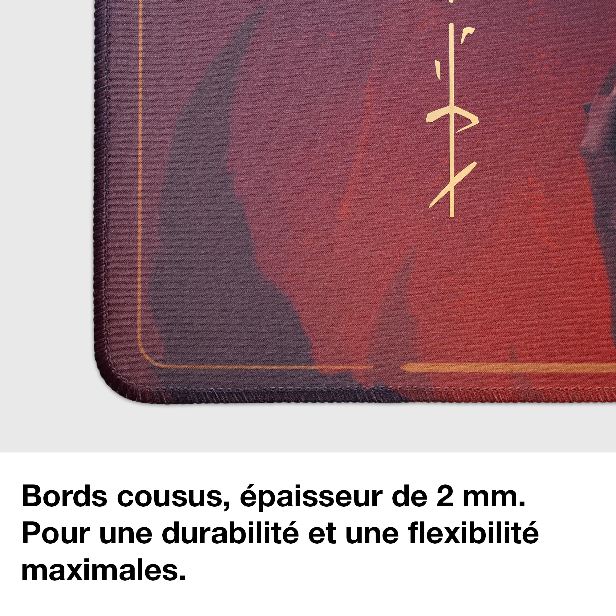 The Whispering One - Tapis de jeu légendaire en forme de couronne | Détails dorés huilés à la main | Design de forme personnalisée | Compatible avec Magic