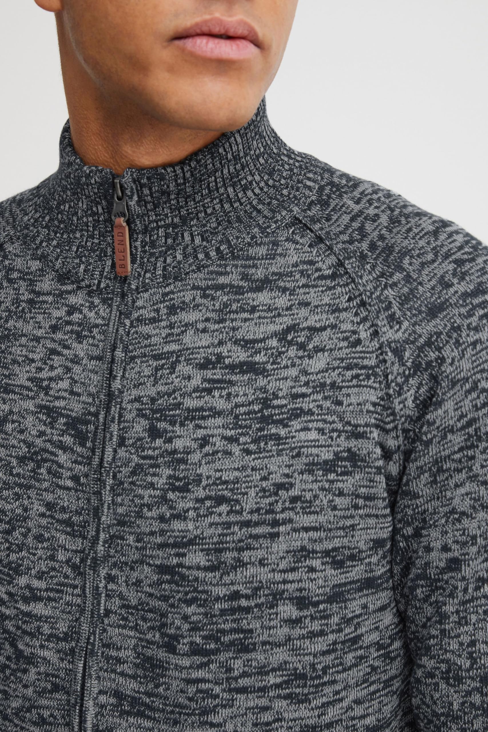 Blend BHDaniri Herren Strickjacke Cardigan Feinstrick mit Stehkragen Reißverschluss Rippbündchen Baumwollmischung Regular fit