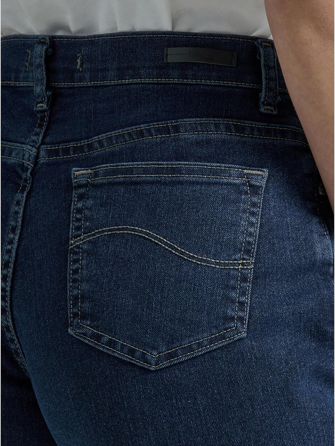 LEE Women's Relaxed Fit Straight Leg Jean, Premium Dark, 18 Long - Image 6