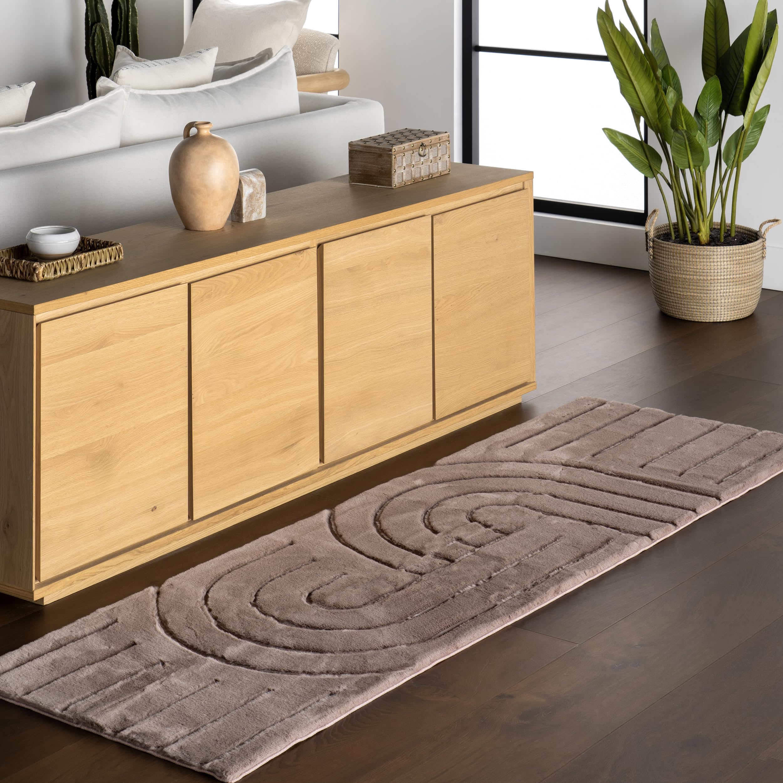 Tapis de couloir moderne marron pour réchauffer votre entrée avec style nuLOOM Dawn 0,7x2,4m