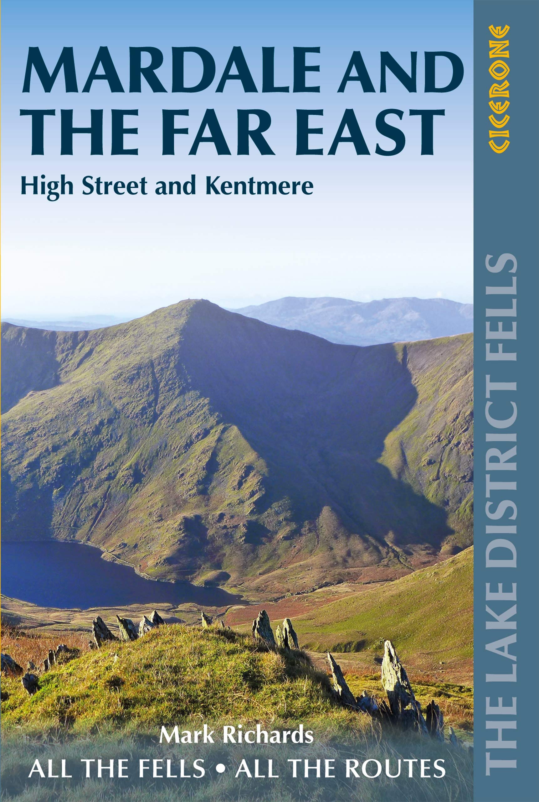 Walking the Lake District Fells - Mardale and the  by Mark Richards PAPERBACK