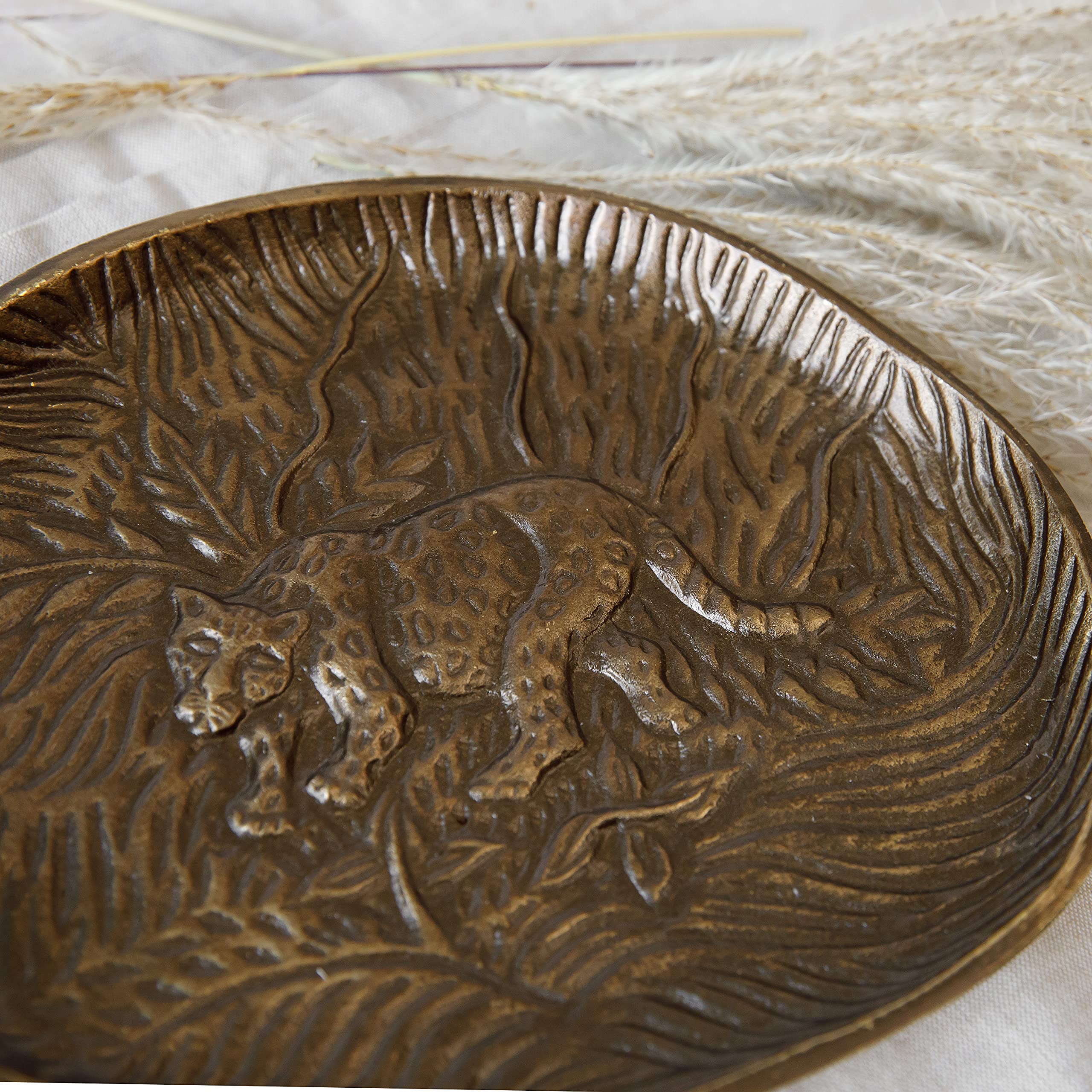 Artesà Oval Serving Platter, Rustic Embossed Metal Plate with Leopard Design, 24 x 21cm, Gold - Image 3