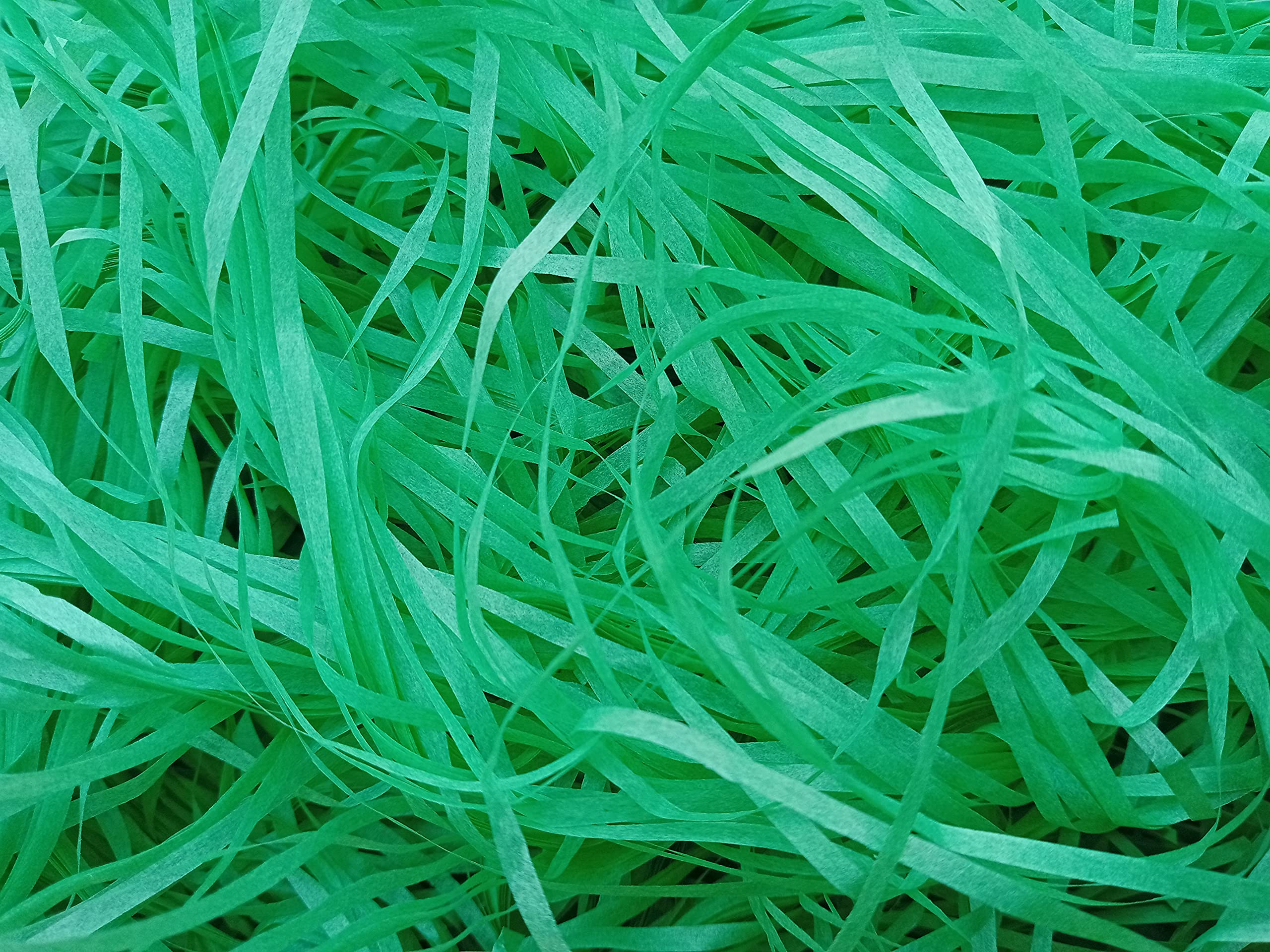 Floralcraft 100g Shredded Tissue Paper (Green) - Fine Cut Acid Free Soft Shredded Paper for Gift Box, Hamper Stuffing, Easter Basket Filling, DIY Gift Packaging