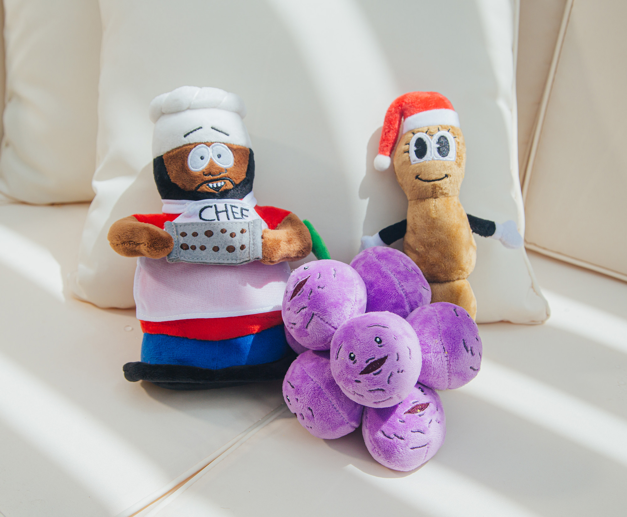 Amazon.com: Surreal Entertainment South Park 8-Inch Member Berries