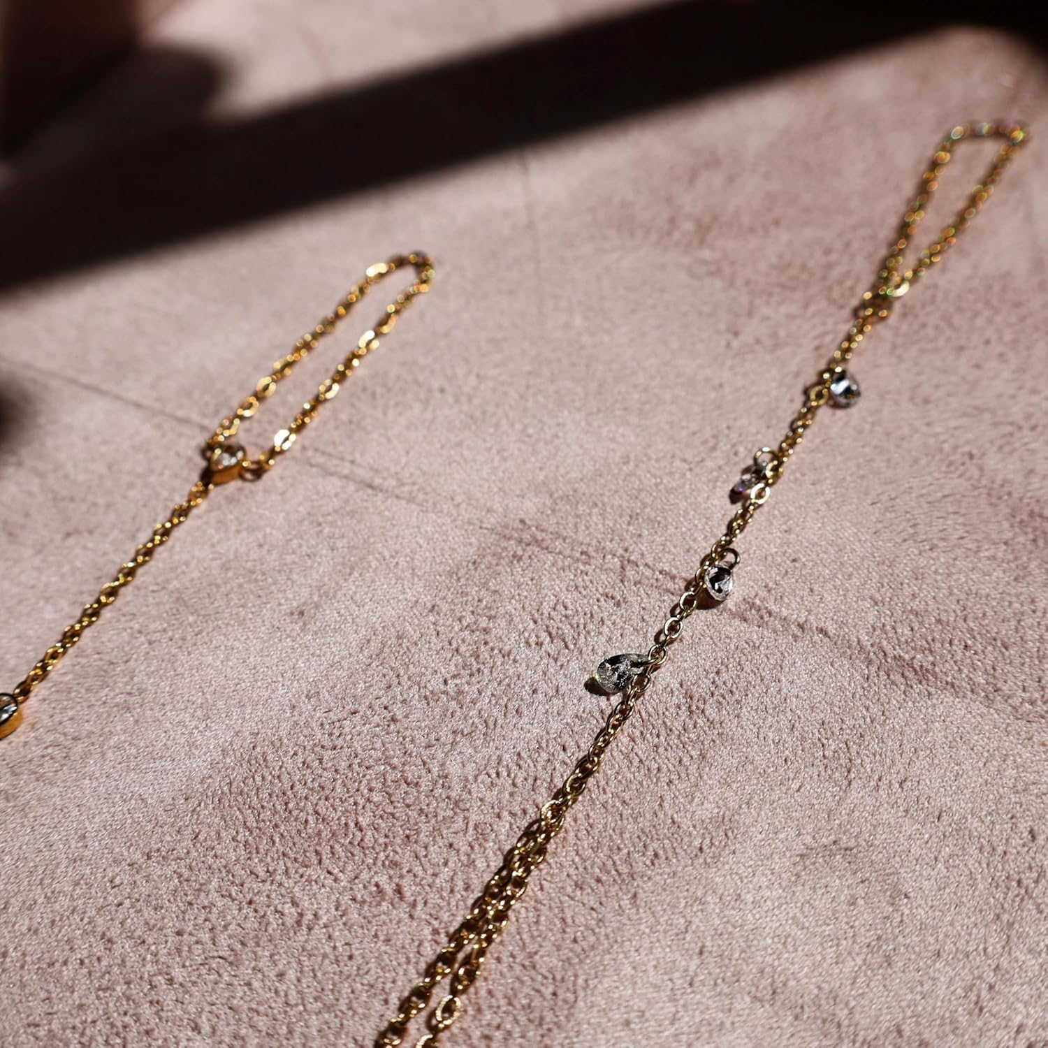 Faire de la Mode Waterproof Droplet Hand Chain – 14k Gold PVD Plated Stainless Steel Bracelet Ring with Pear Cut CZ Stones, Adjustable Gold Jewelry for Women - Image 3