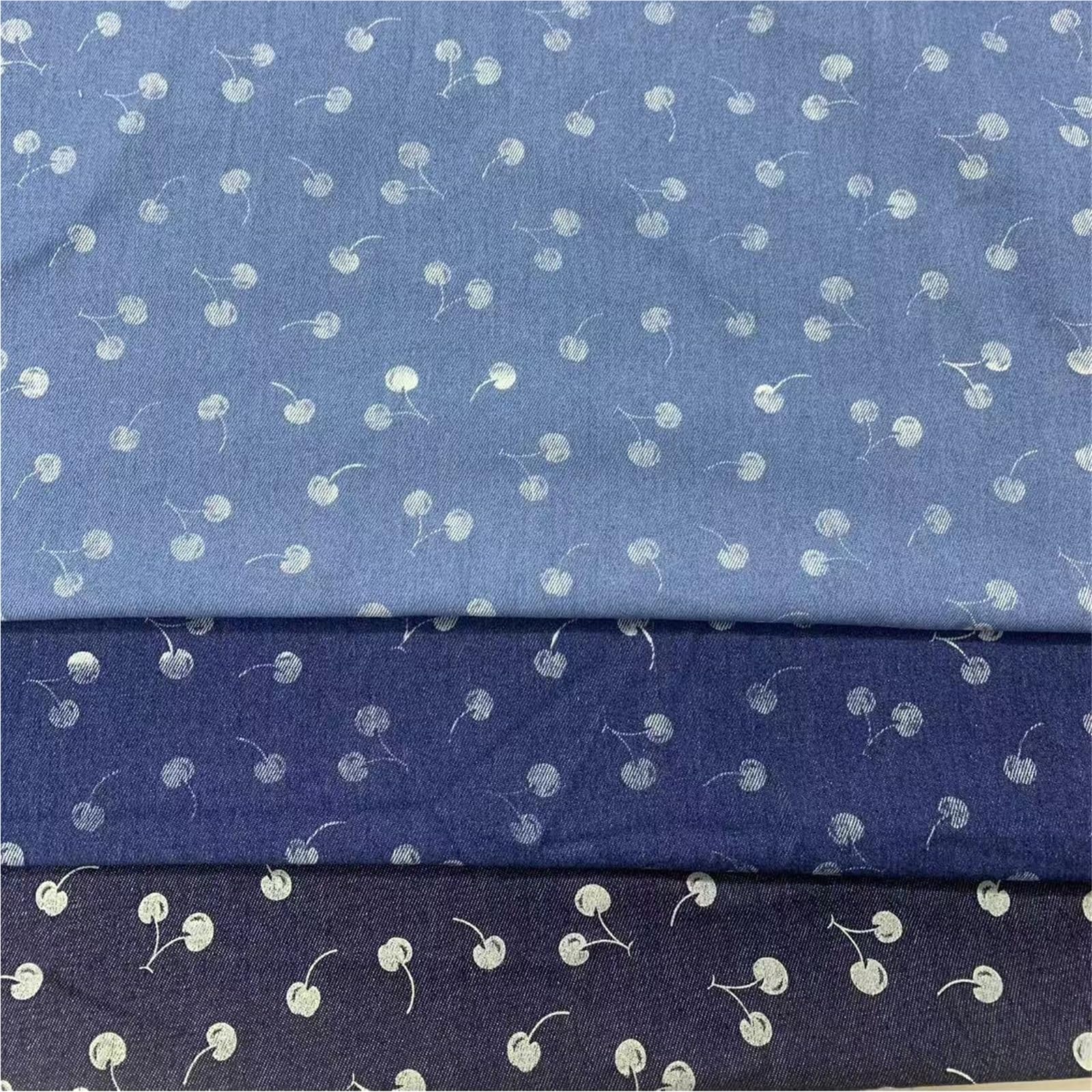 Tessuto denim lavato con stampa ciliegia addensato for cucito fai da te - Adatto for abiti, borse, pantaloni, materiale versatile(Color-01)