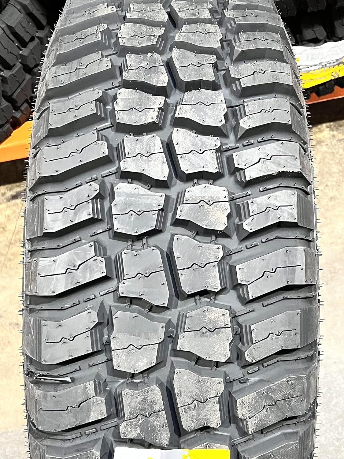 4 New Mudder Trucker Hang Over M/T Mud Tire 32X11.50R15 113Q LRC 32x11.5R15