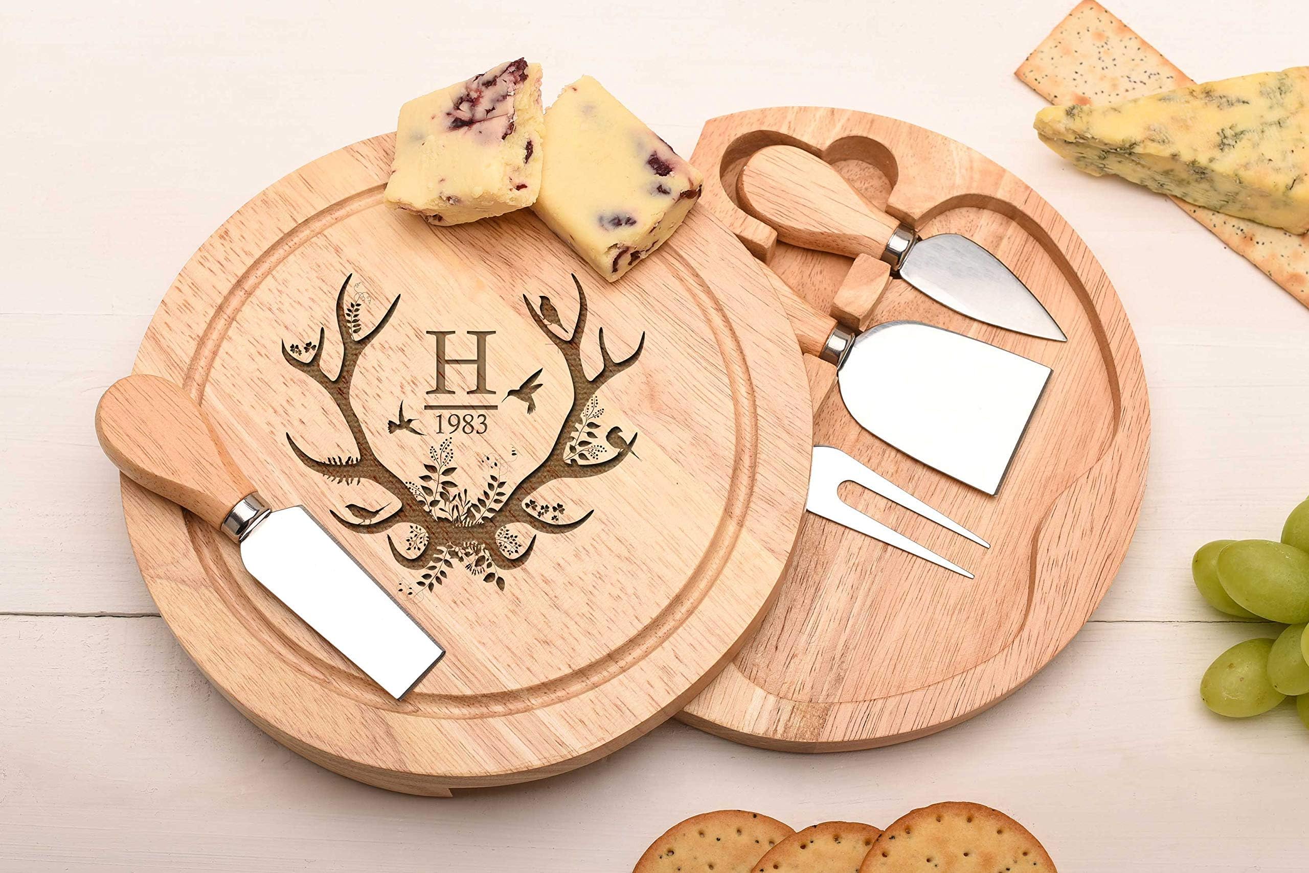 Personalised Cheese Board and Knife Set Gift, Personalised Chopping Board, Christmas Gift for The Couple, Couples Gifts Antler Design
