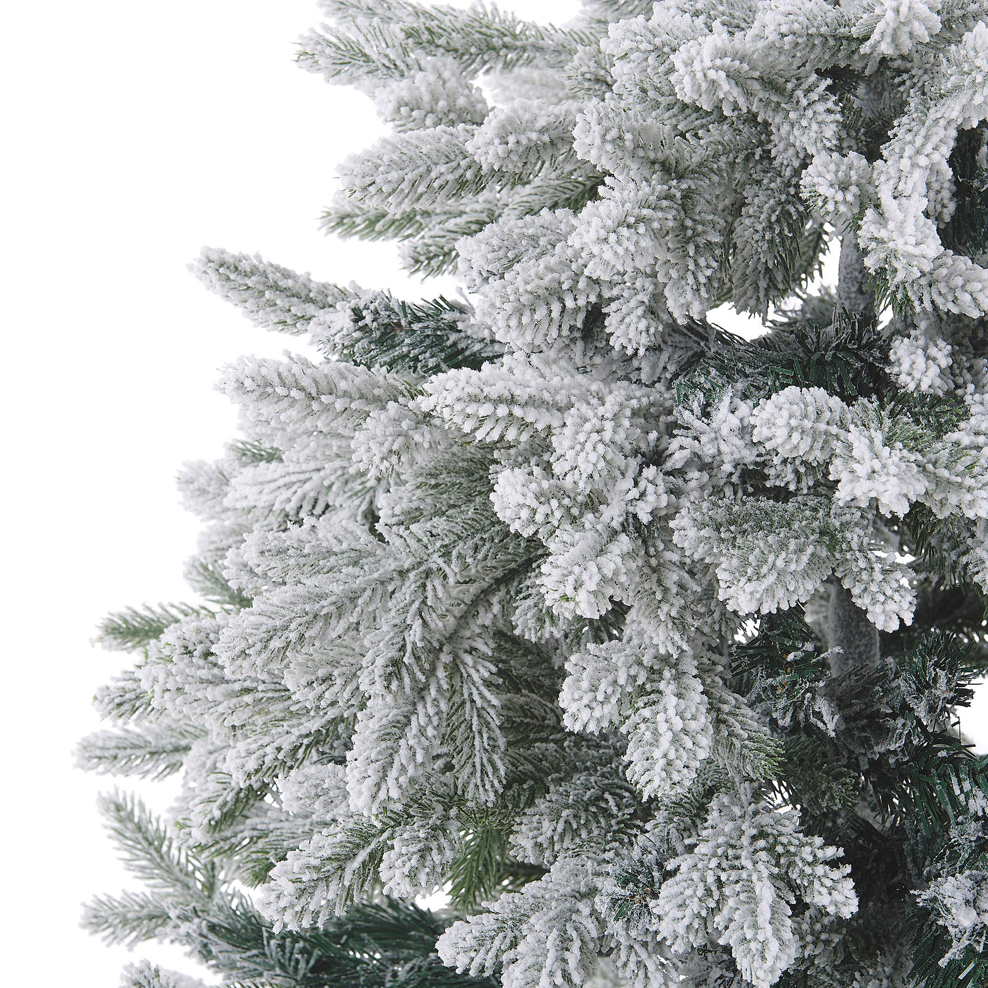 Sapin de Noël Artificiel Effet Neige 120 cm Idéal avec Branches Facilement Ajustables Aspect Naturel et Réaliste Parfait pour Tout Intérieur Beliani