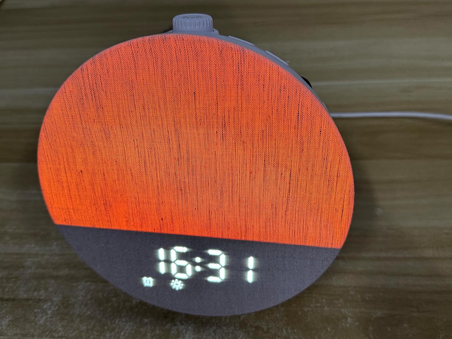 Wake-Up Light Sunrise Alarm Clock: Sound Machine with Dual Alarms, Bluetooth, 30 Natural Sounds, Sleep Aid for Stressed Adults Bedroom – Wkzay YF04