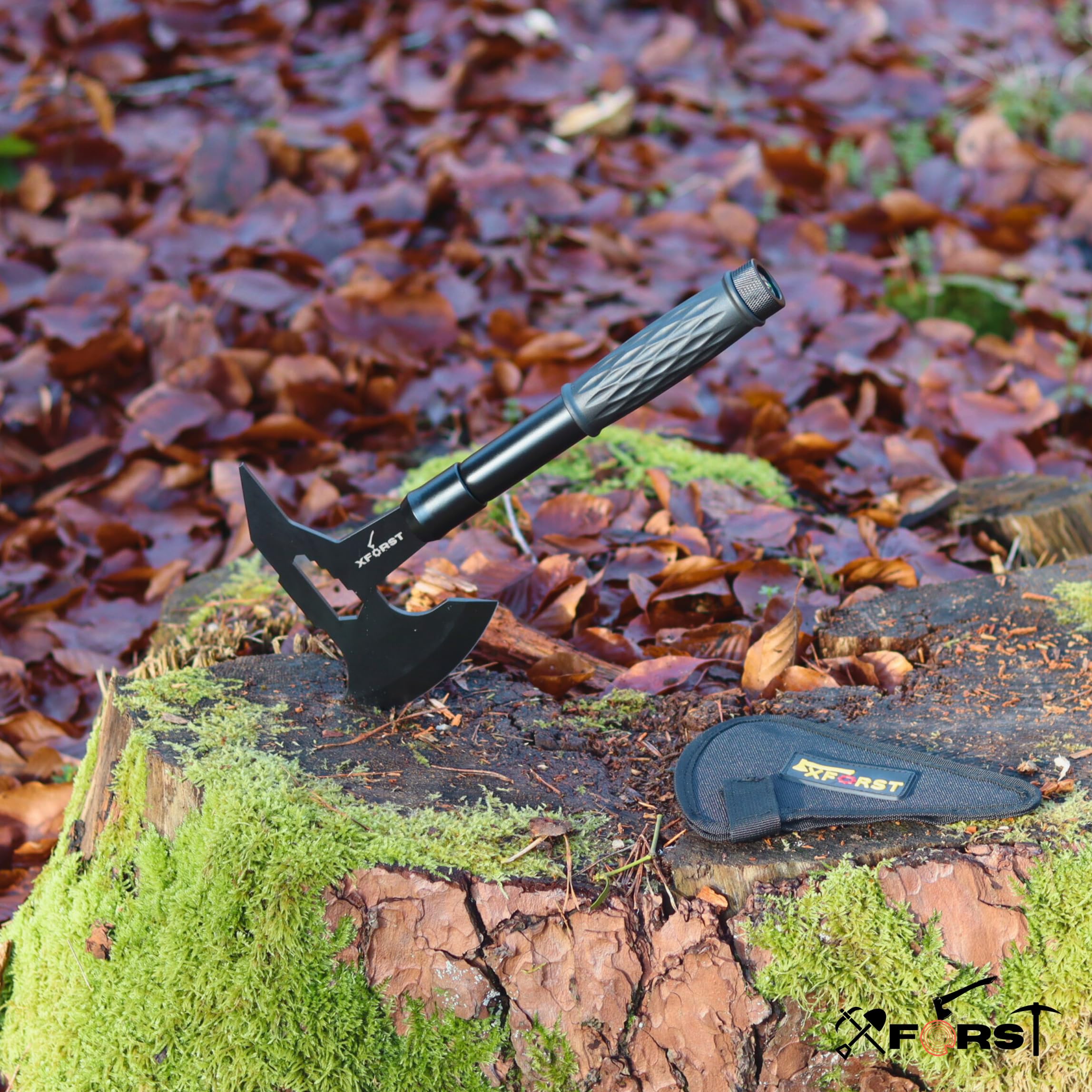 Xforst Hacha de Supervivencia Compacta para Camping, Bushcraft y Exterior, Hoja de Acero al Carbono, Mango Antideslizante con Compartimento, Funda Protectora Incluida, 32 cm y 615 g, X-TM1
