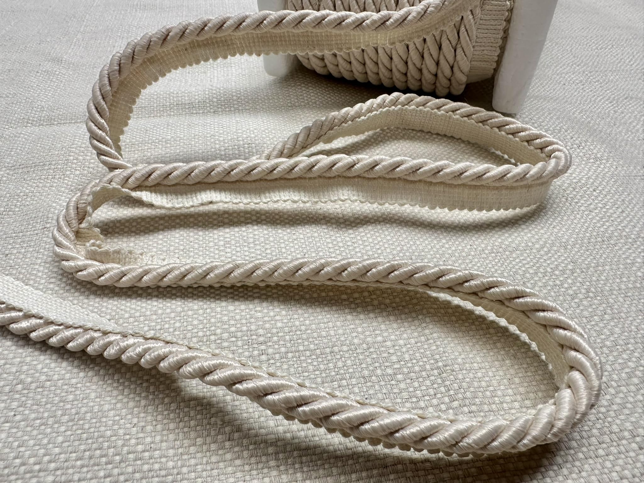 Flanged Piping Cord Twisted Rope Trim Home Decor Pillow Cushion Curtains Edge Trimming Upholstery - 7mm Wide - 5 Metres – Bone #712