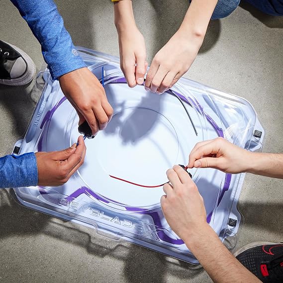 Hasbro Beyblade BEY BBX Wide 3 Person Stadium