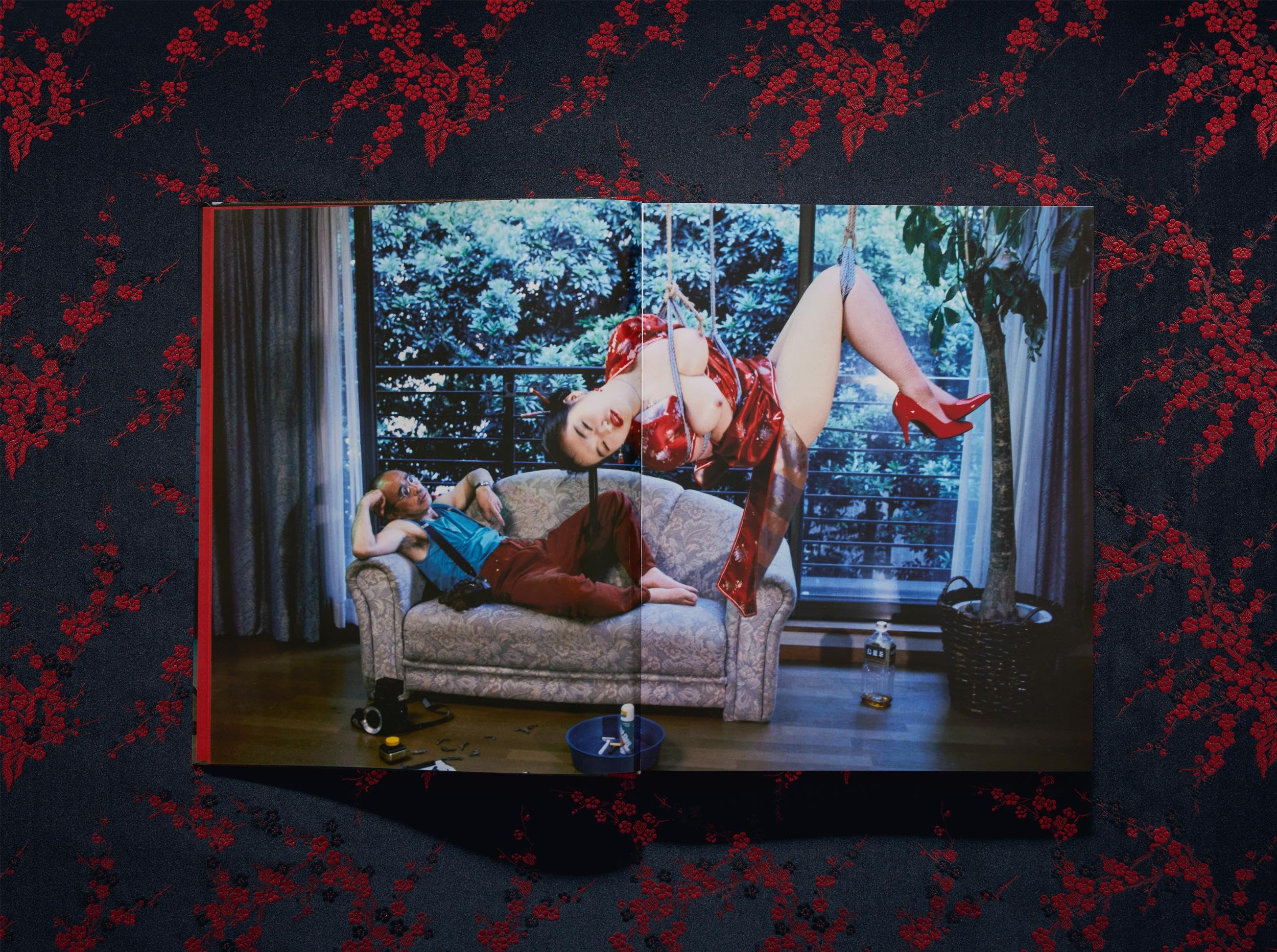 Araki: Bondage